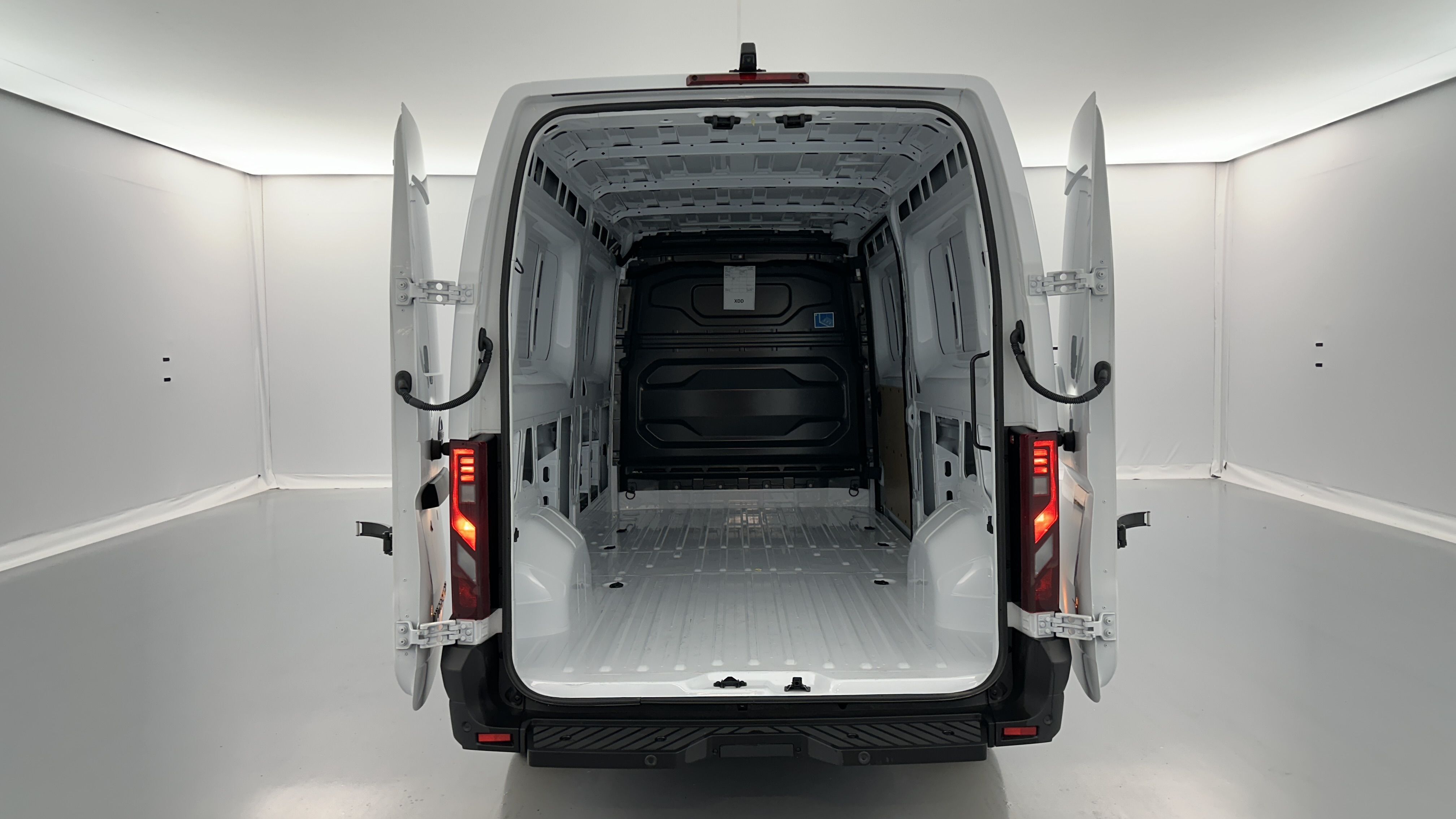 GLI00011244_p53 - NISSAN - INTERSTAR - 2025 - photo 9