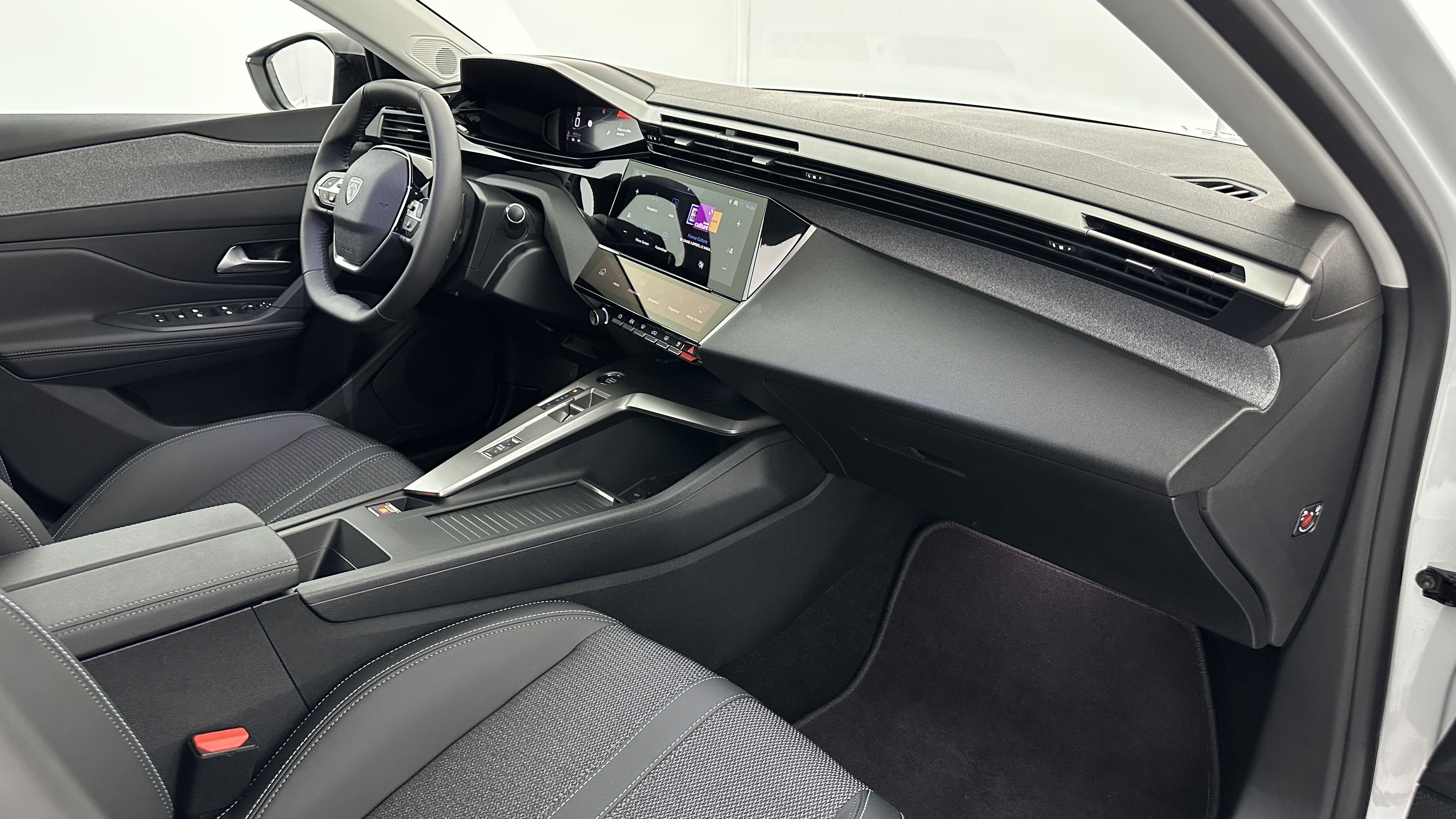 GLI00011383_p53 - PEUGEOT - 308 - 2025 - photo 8