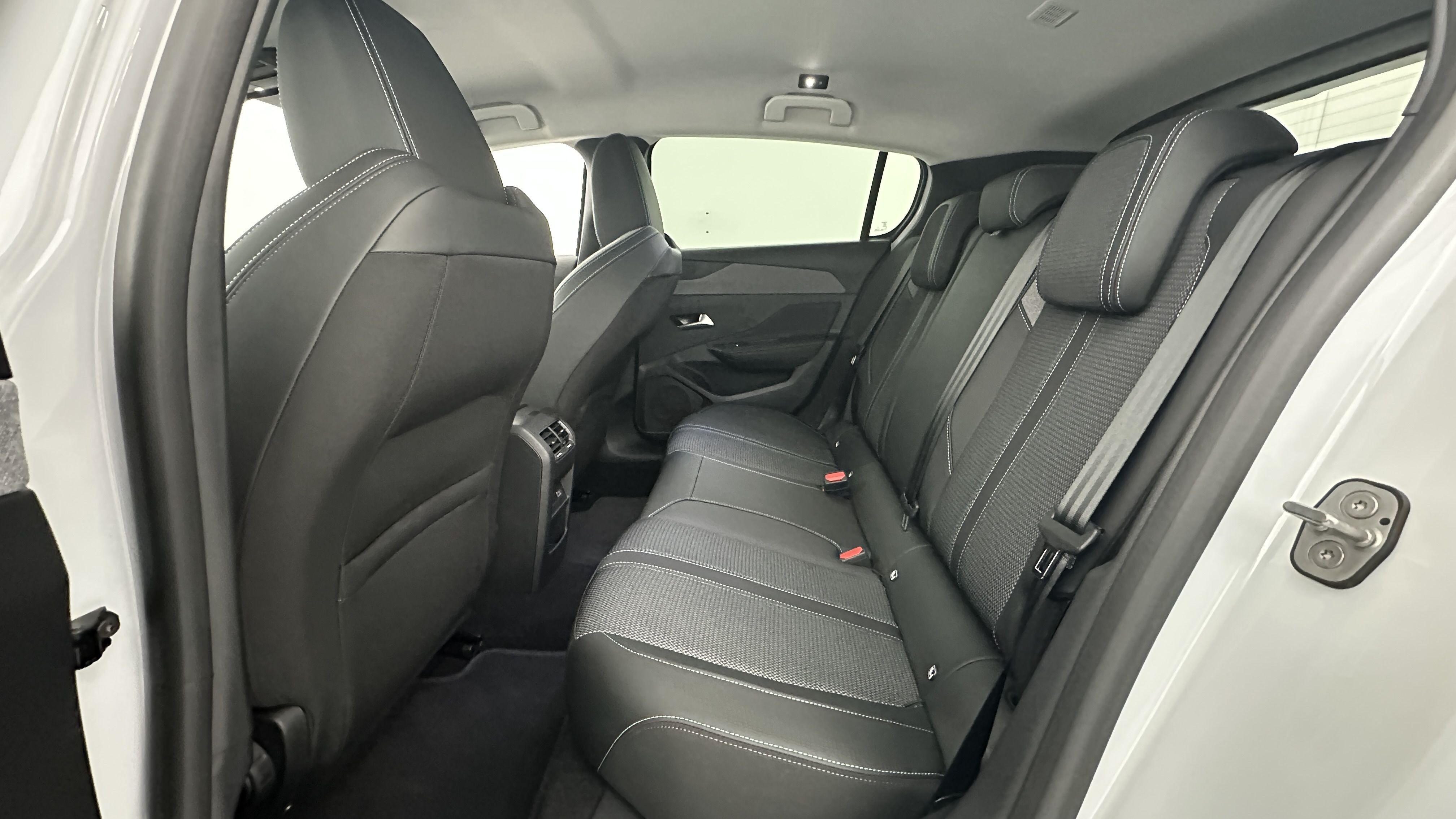 GLI00011383_p53 - PEUGEOT - 308 - 2025 - photo 9