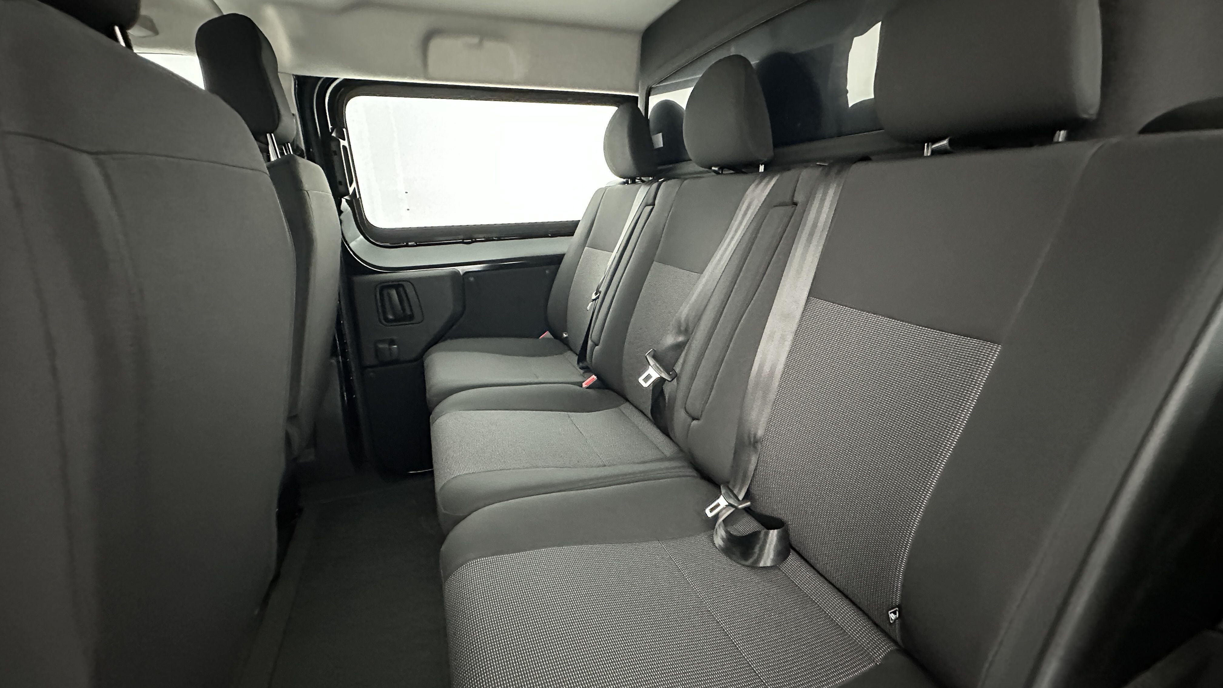 GLI00010627_p53 - PEUGEOT - EXPERT CA - 2025 - photo 8