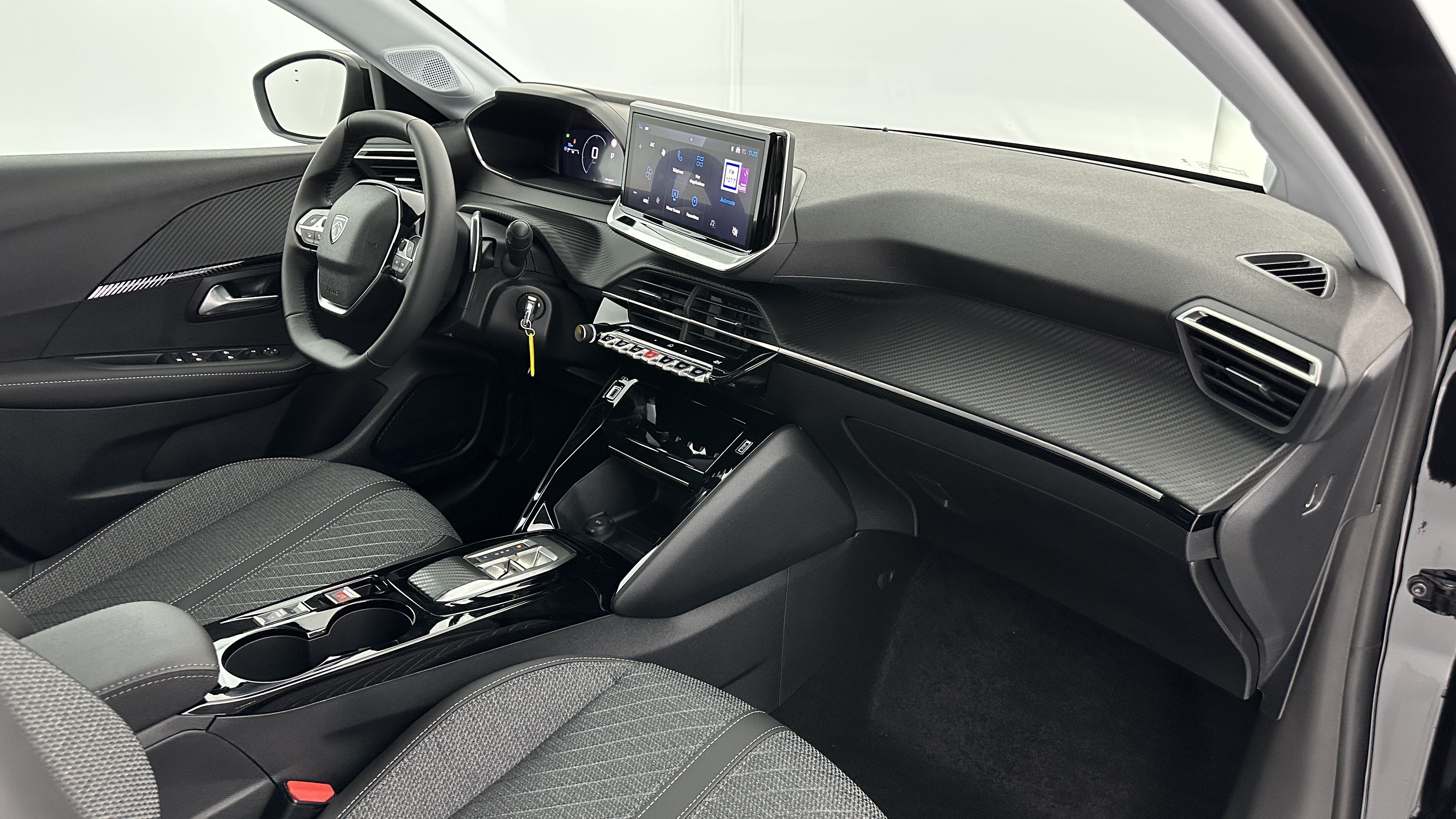 GLI00009595_p53 - PEUGEOT - 208 - 2025 - photo 8