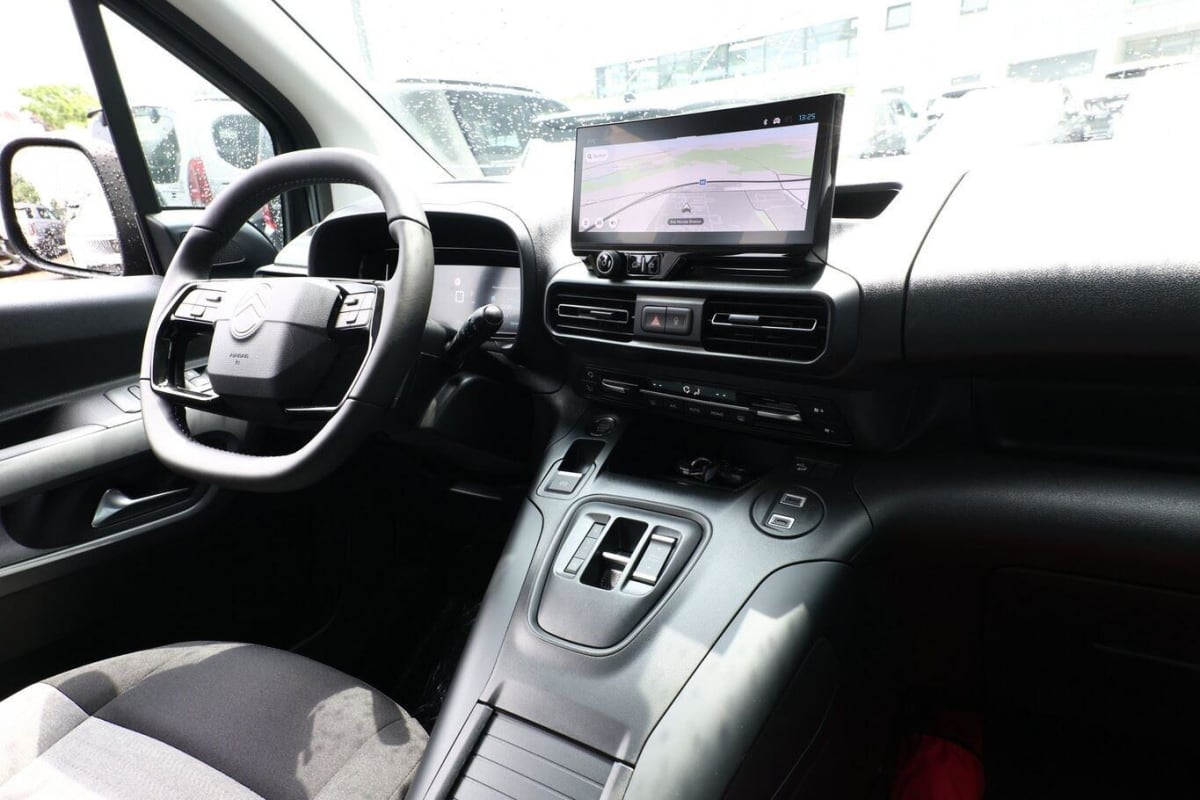 370639_p2 - CITROEN - BERLINGO - 2025 - photo 9