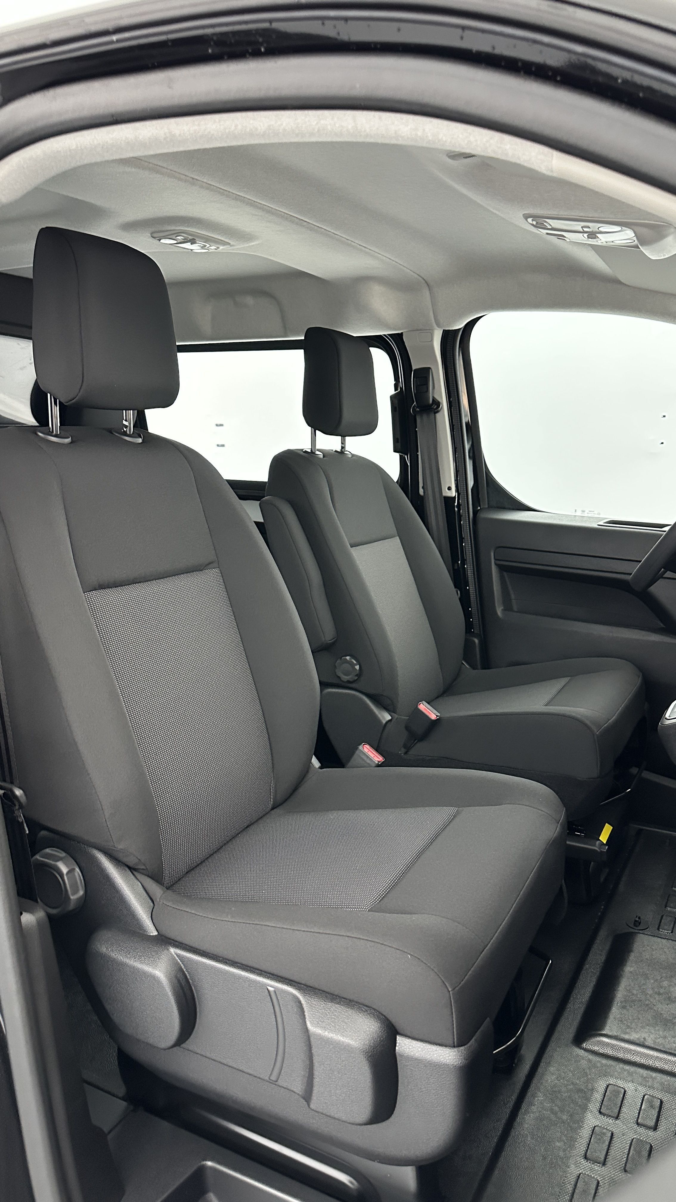 GLI00010576_p53 - PEUGEOT - EXPERT CA - 2025 - photo 13