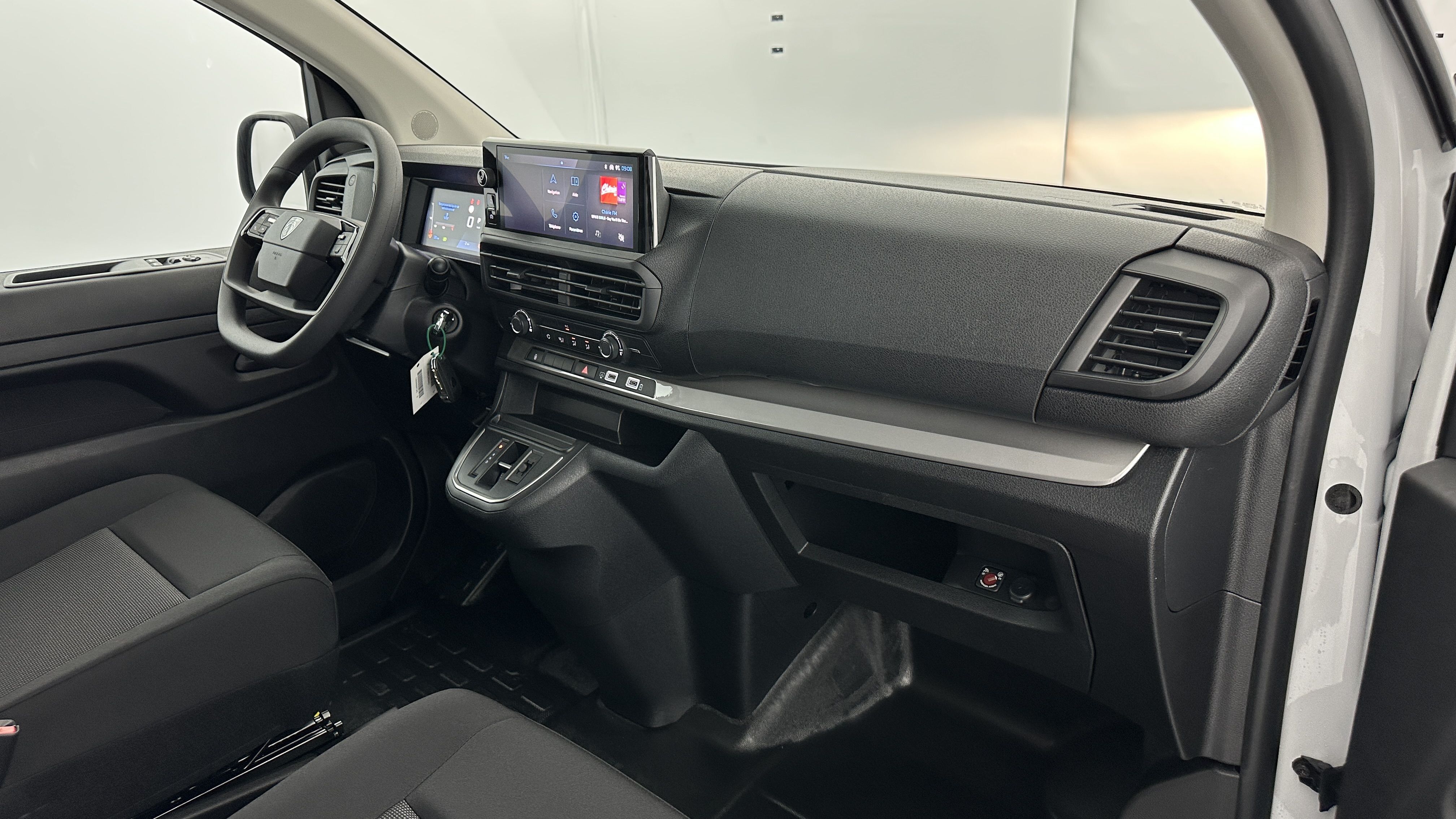 GLI00010636_p53 - PEUGEOT - EXPERT CA - 2025 - photo 7