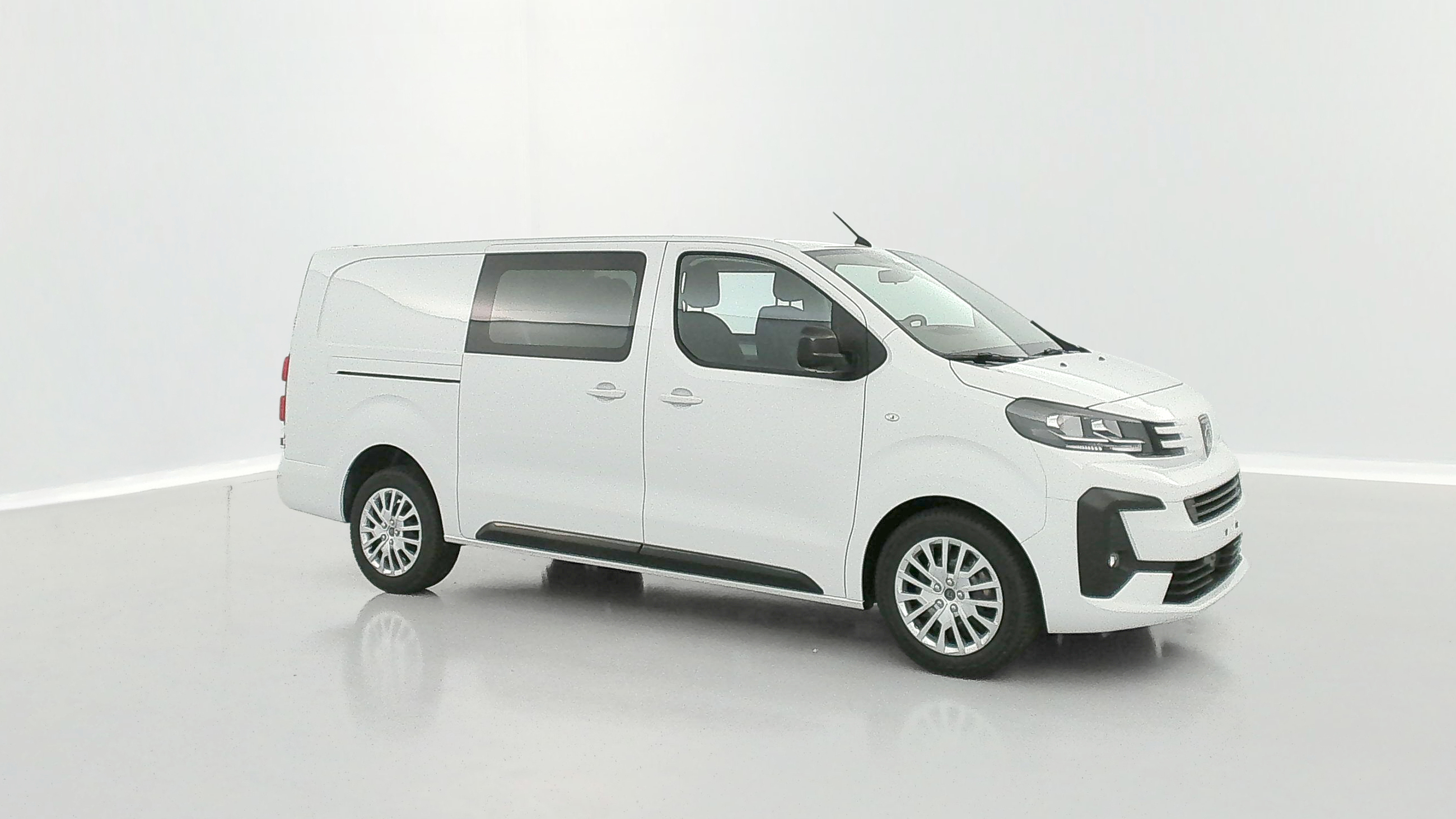 GLI00010636_p53 - PEUGEOT - EXPERT CA - 2025 - photo 23