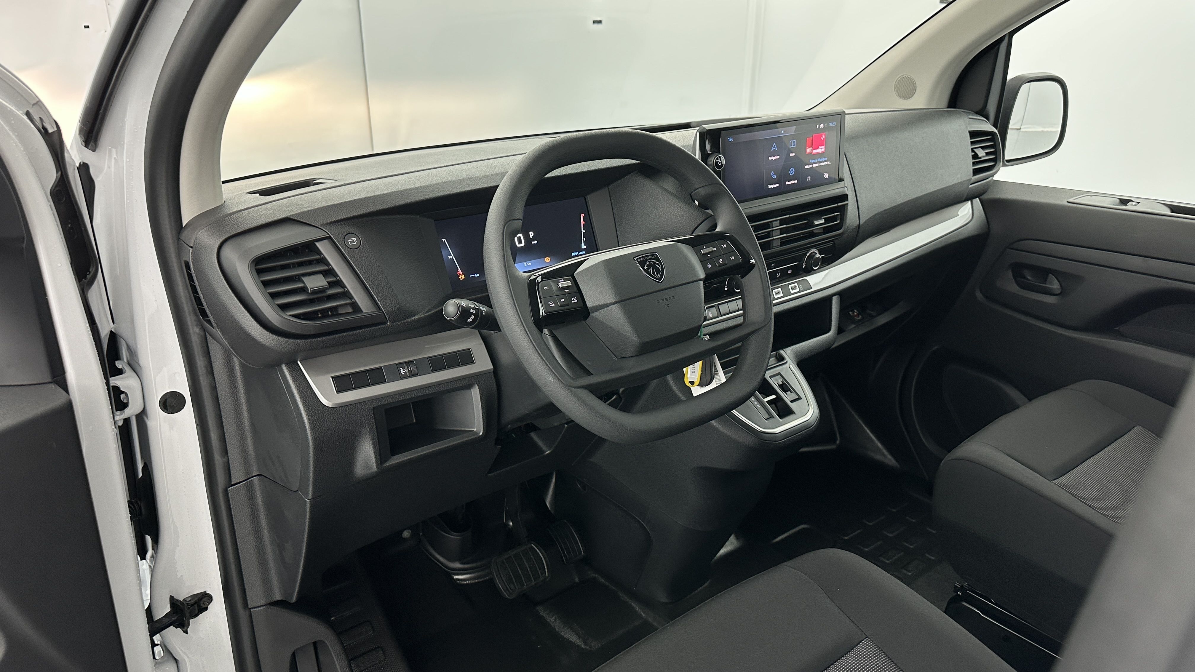 GLI00010697_p53 - PEUGEOT - EXPERT CA - 2025 - photo 6