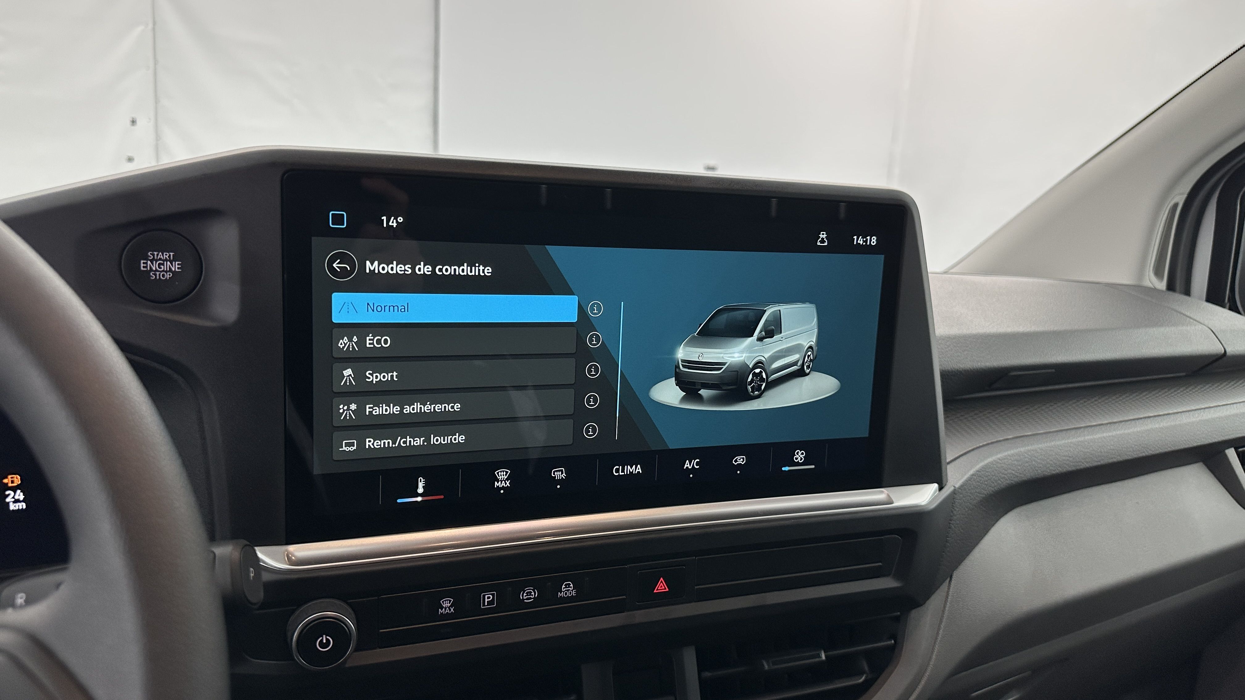 GLI00007680_p53 - VOLKSWAGEN - TRANSPORTER - 2025 - photo 16