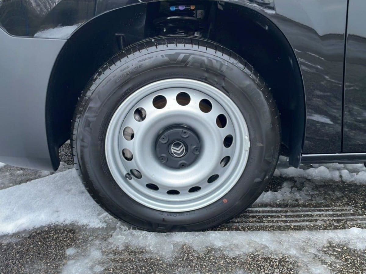 372632_p2 - CITROEN - BERLINGO - 2025 - photo 9