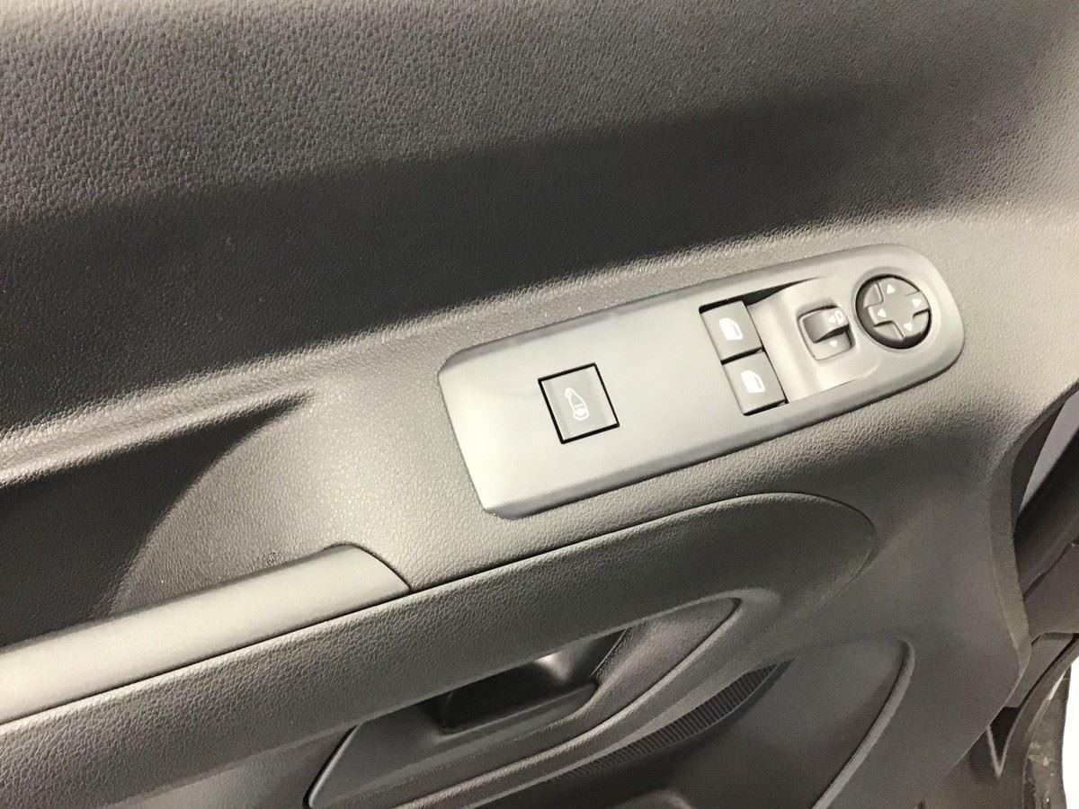 372450_p2 - OPEL - COMBO - 2026 - photo 9