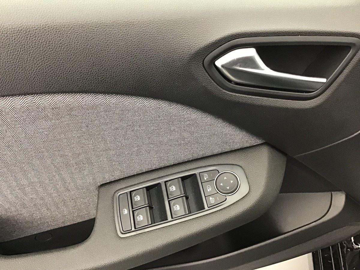 373106_p2 - RENAULT - CLIO 5 - 2026 - photo 9