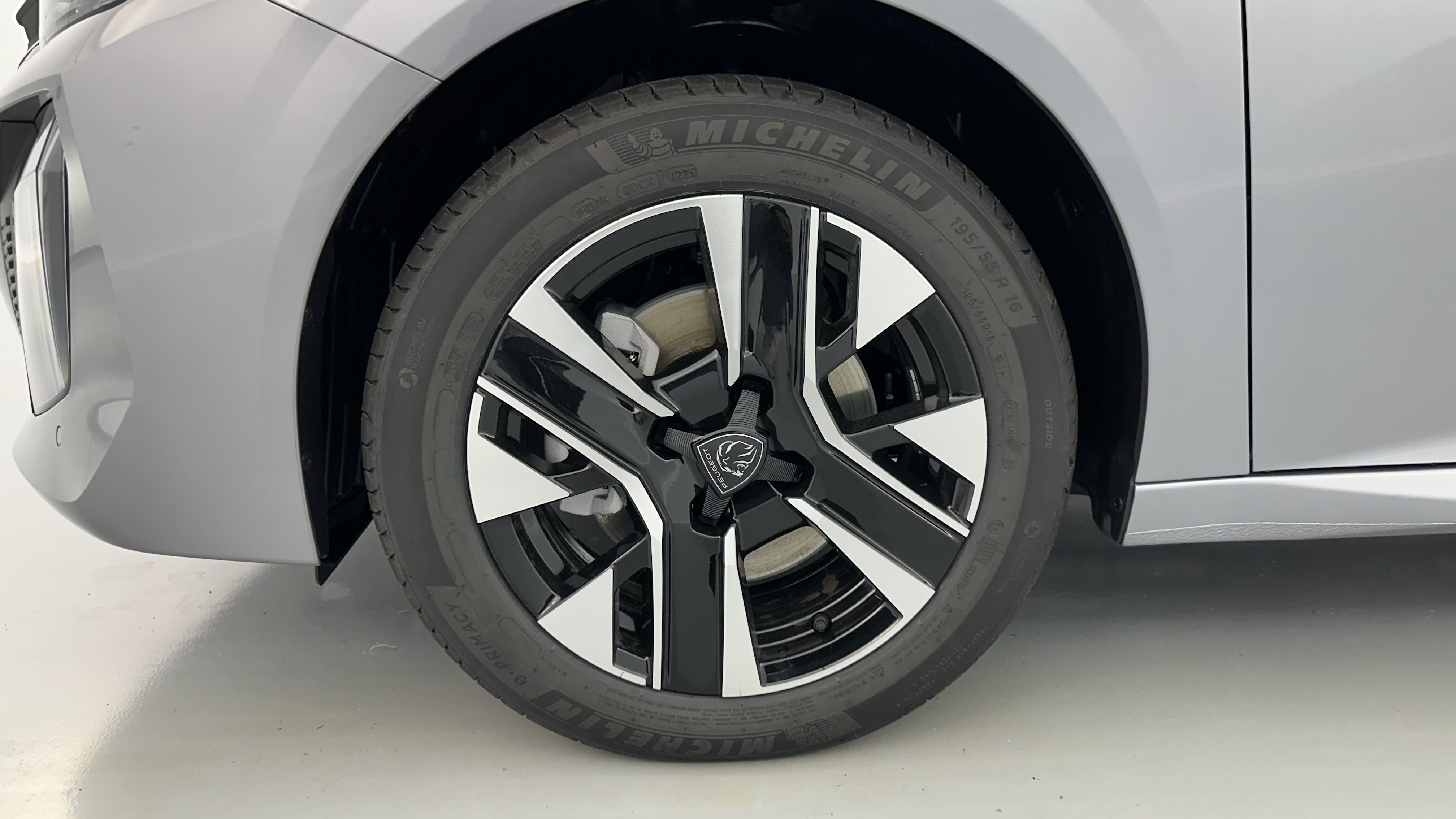 GLI00009511_p53 - PEUGEOT - 208 - 2025 - photo 11