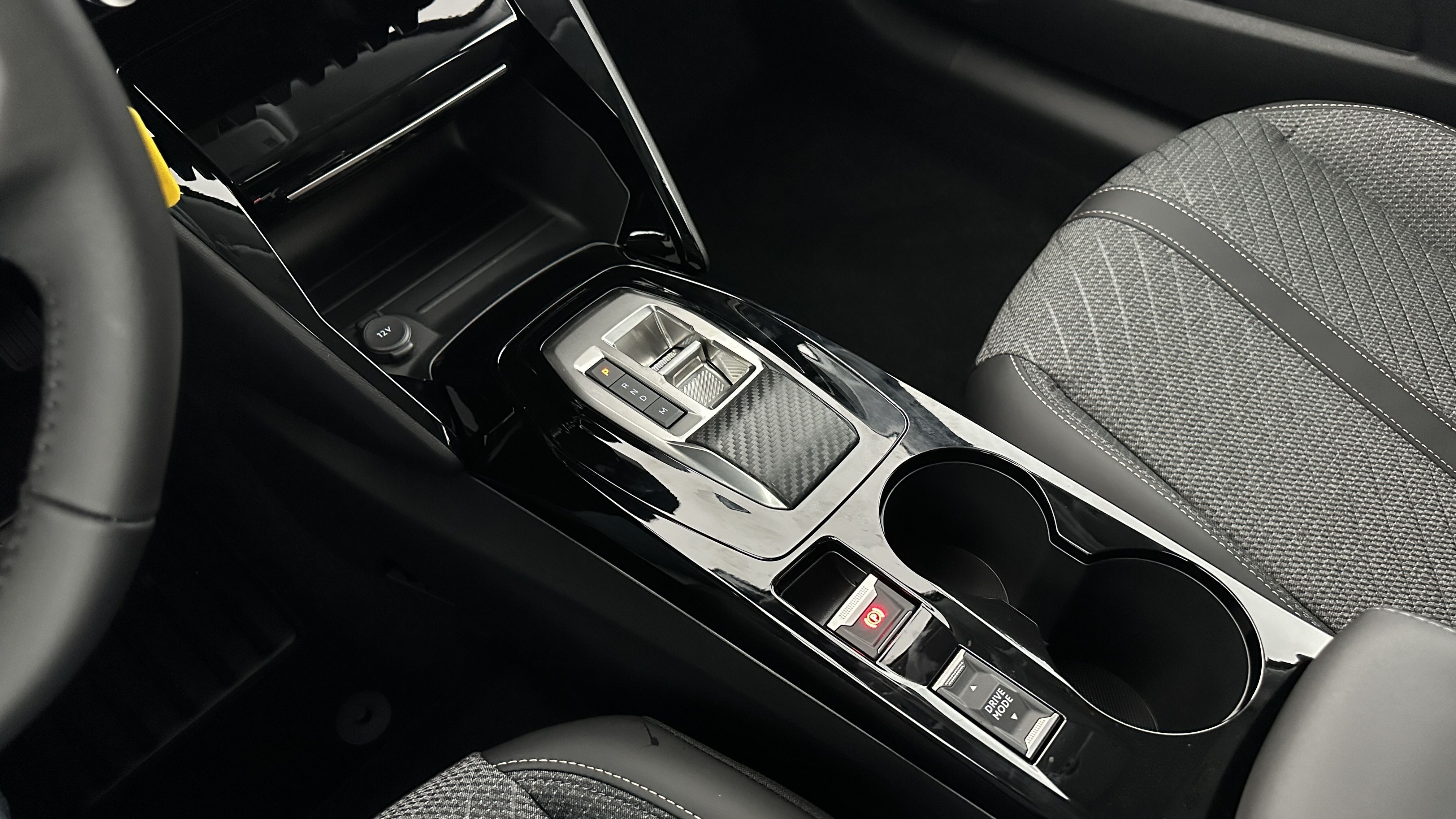 GLI00009511_p53 - PEUGEOT - 208 - 2025 - photo 16