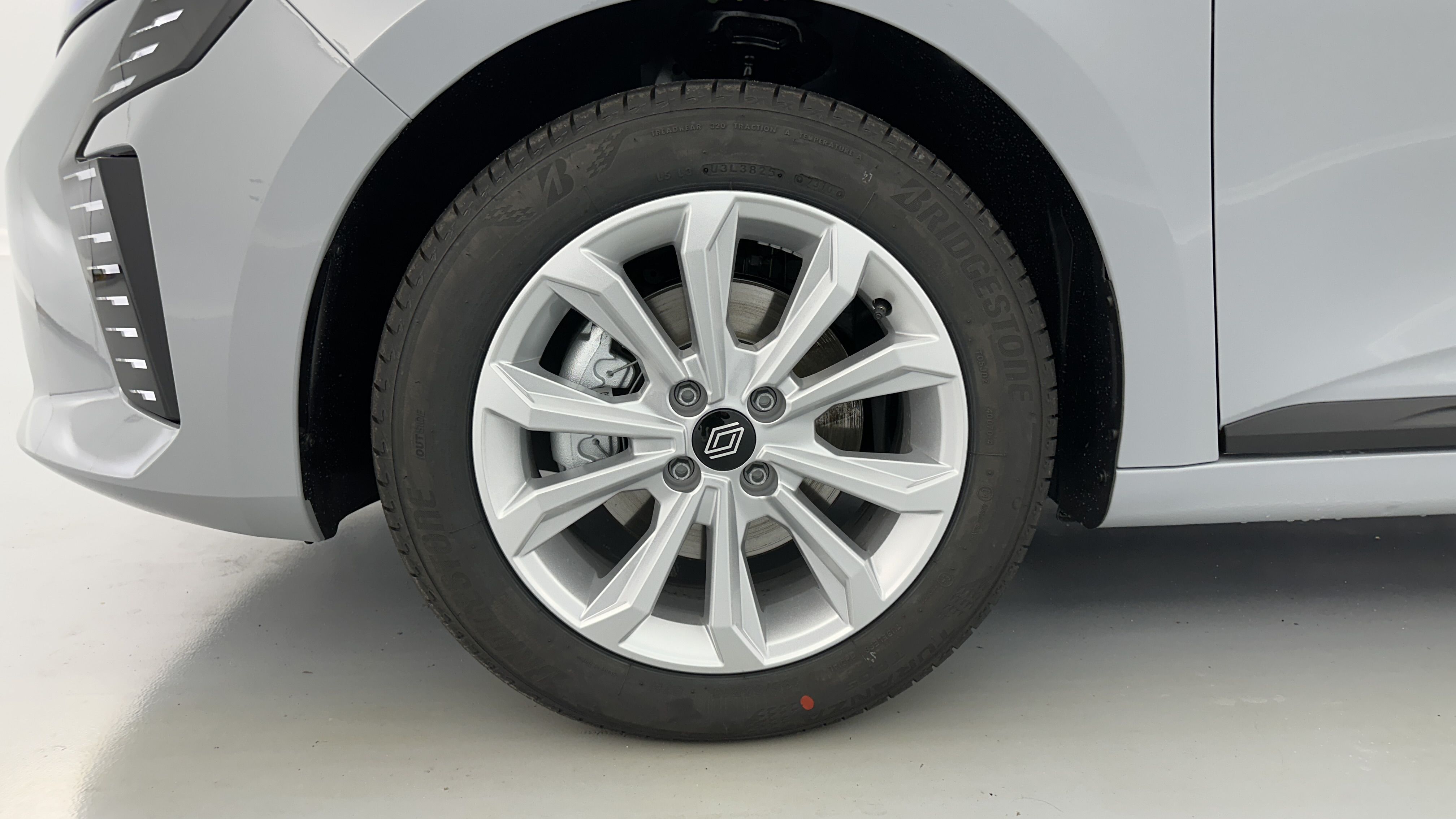 GLI00010438_p53 - RENAULT - CLIO - 2025 - photo 12