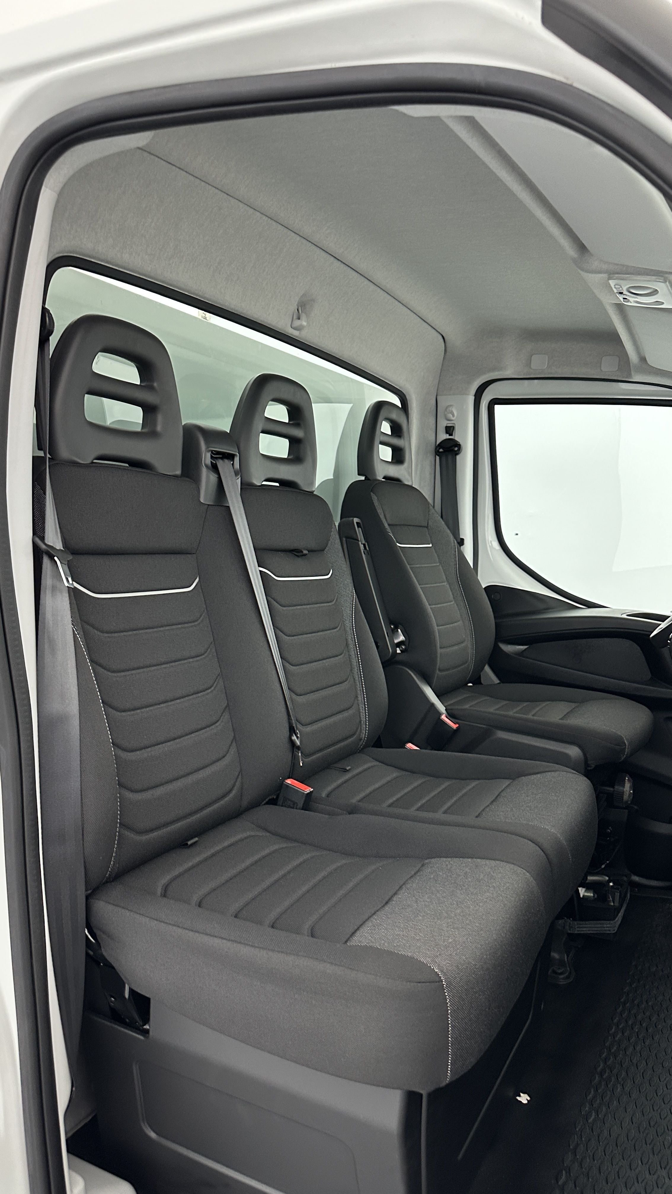 GLI00012131_p53 - IVECO - DAILY - 2026 - photo 12