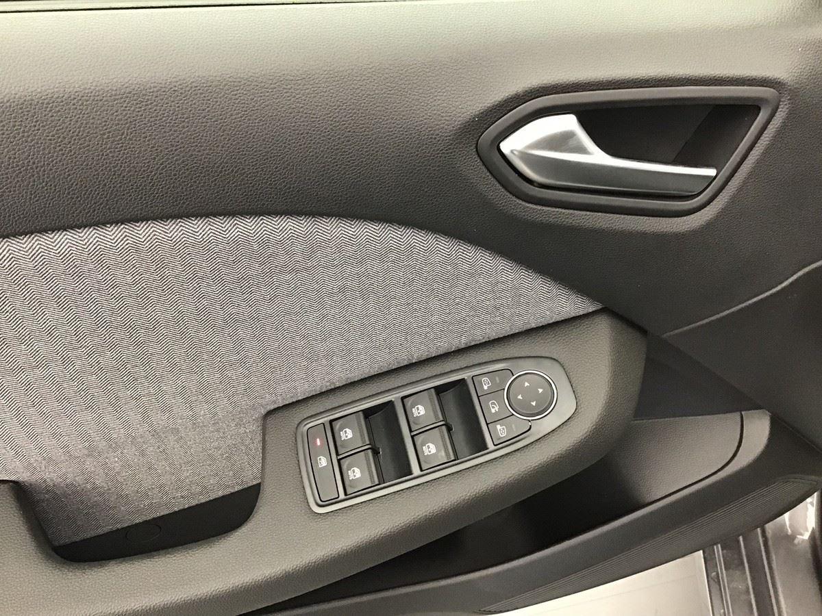 374748_p2 - RENAULT - CLIO 5 - 2026 - photo 9