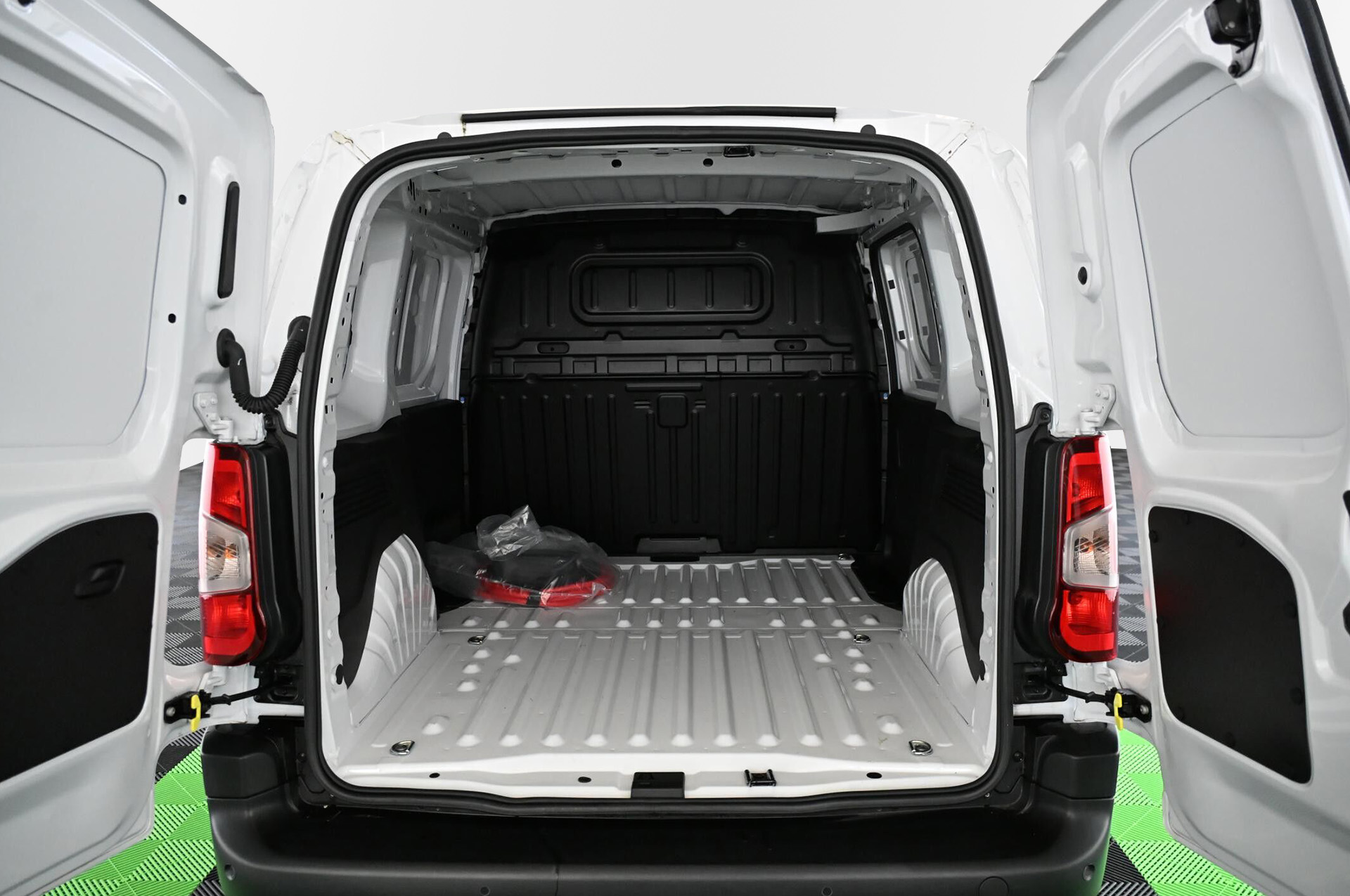 18911_p35 - CITROEN - BERLINGO - 2024 - photo 33