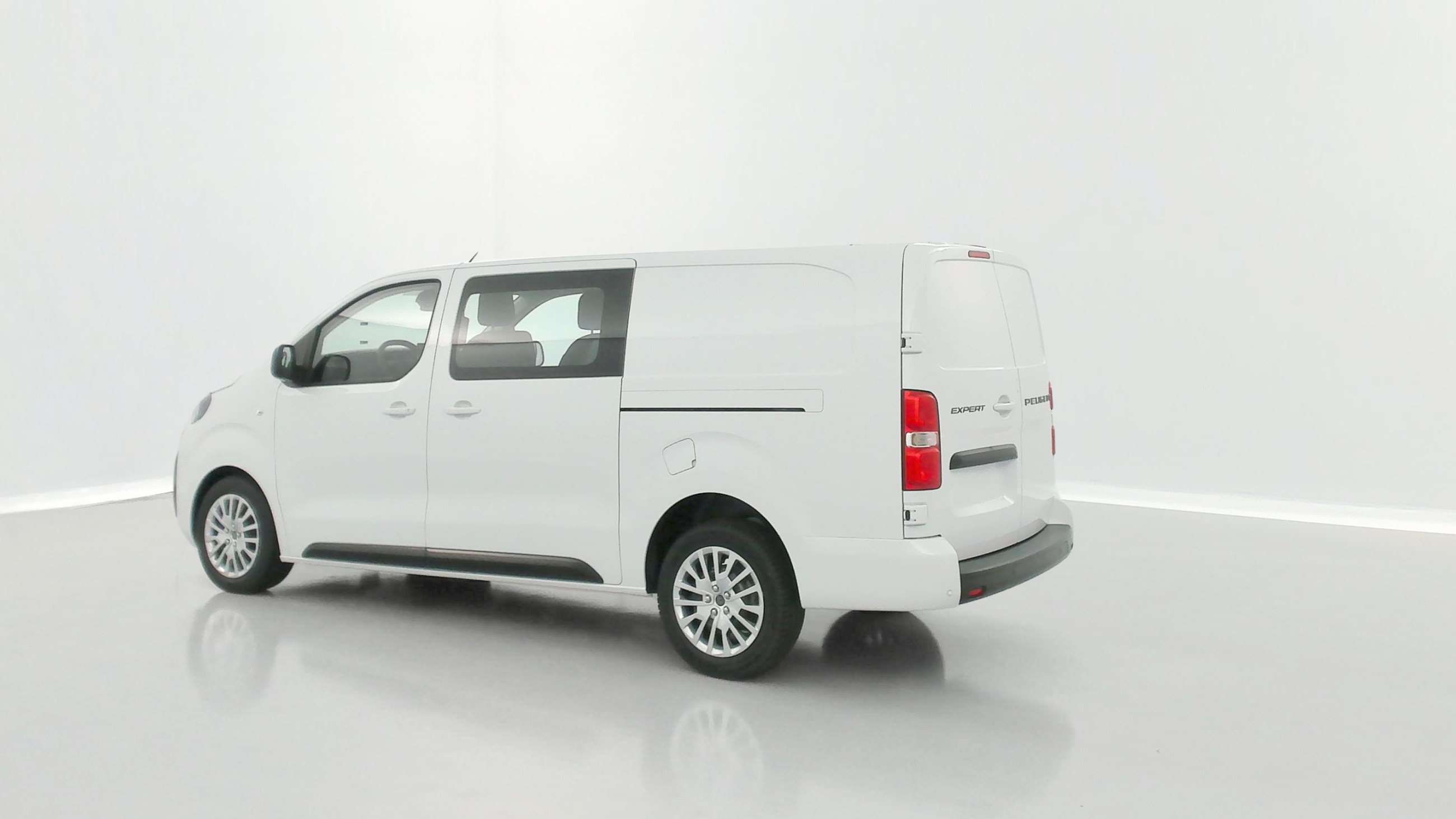 GLI00010696_p53 - PEUGEOT - EXPERT CA - 2025 - photo 21