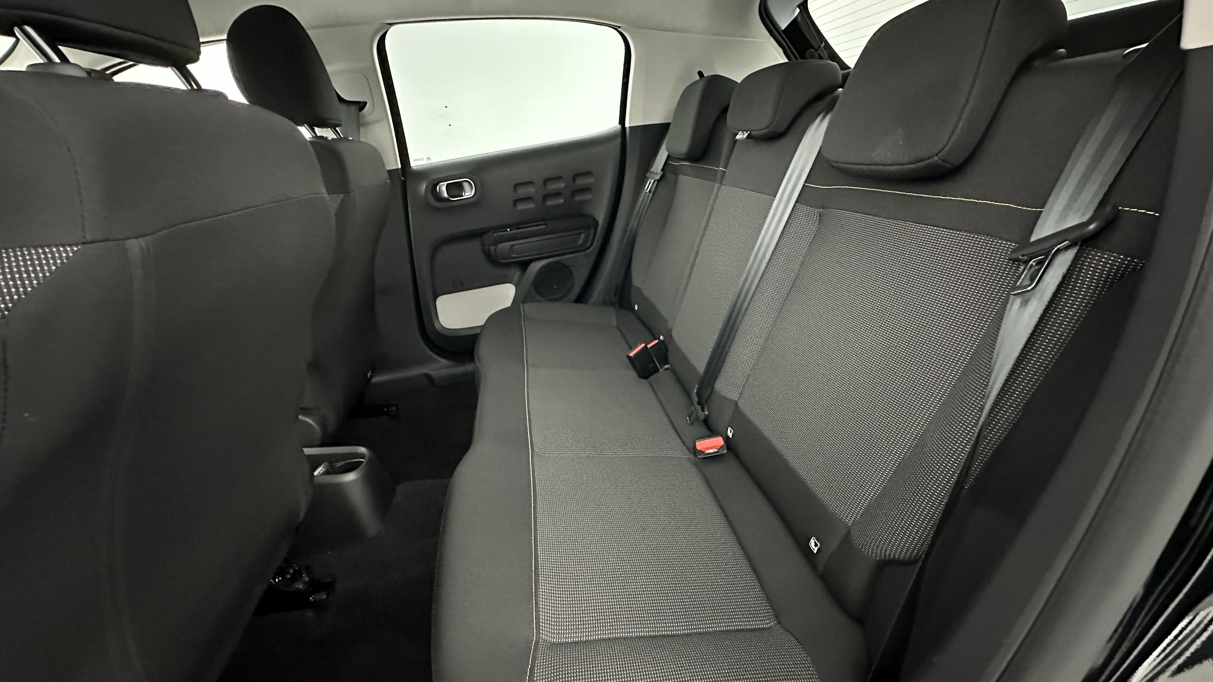 GLI00009852_p53 - CITROEN - C3 - 2024 - photo 9