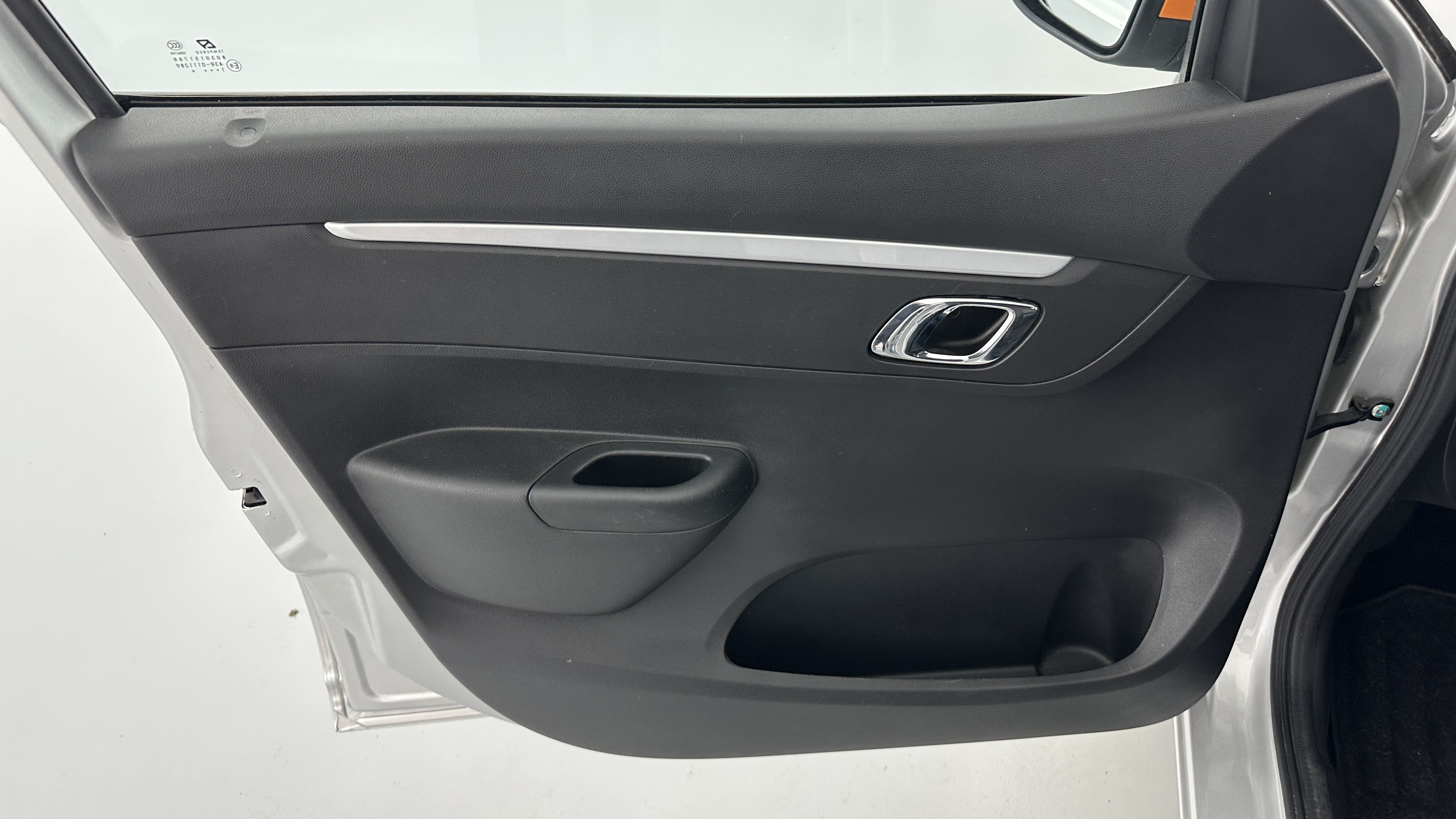 GLI00012236_p53 - DACIA - SPRING - 2021 - photo 12