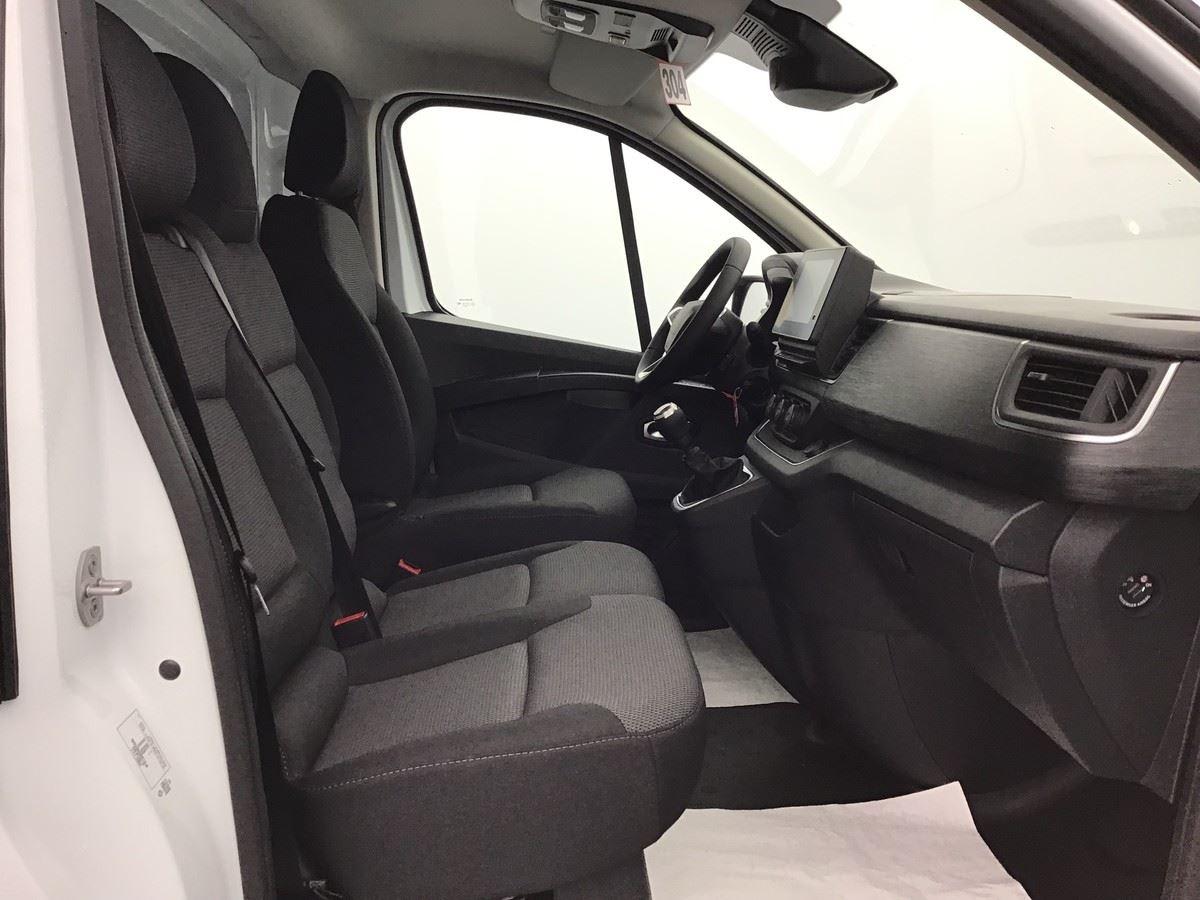 375036_p2 - RENAULT - TRAFIC - 2026 - photo 6