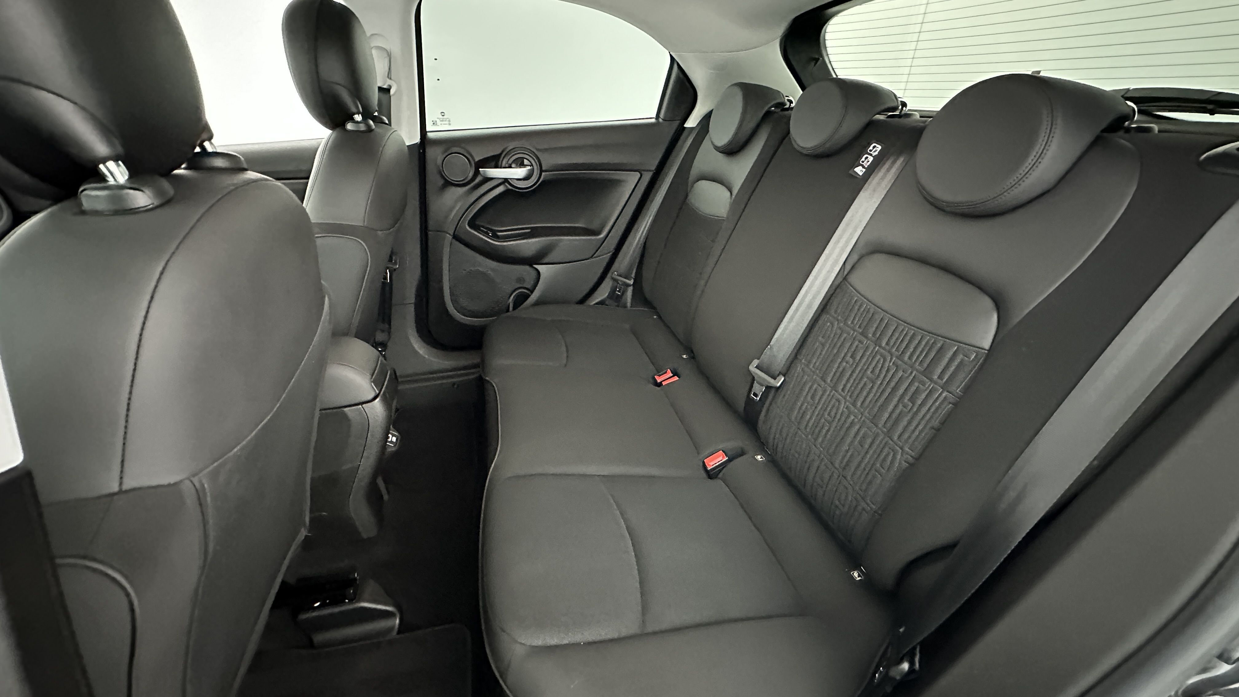 GLI00012223_p53 - FIAT - 500 X - 2023 - photo 9