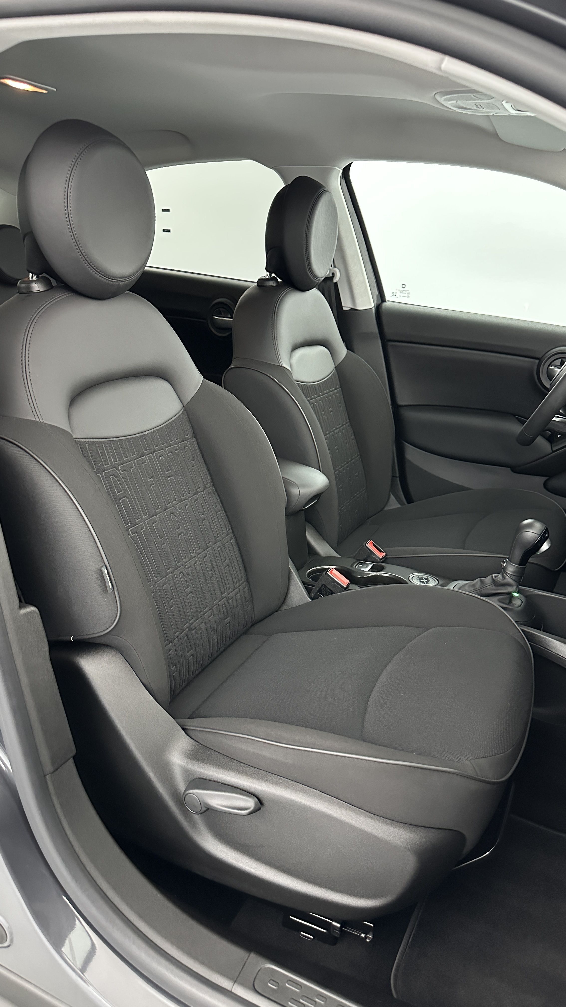 GLI00012222_p53 - FIAT - 500 X - 2023 - photo 17