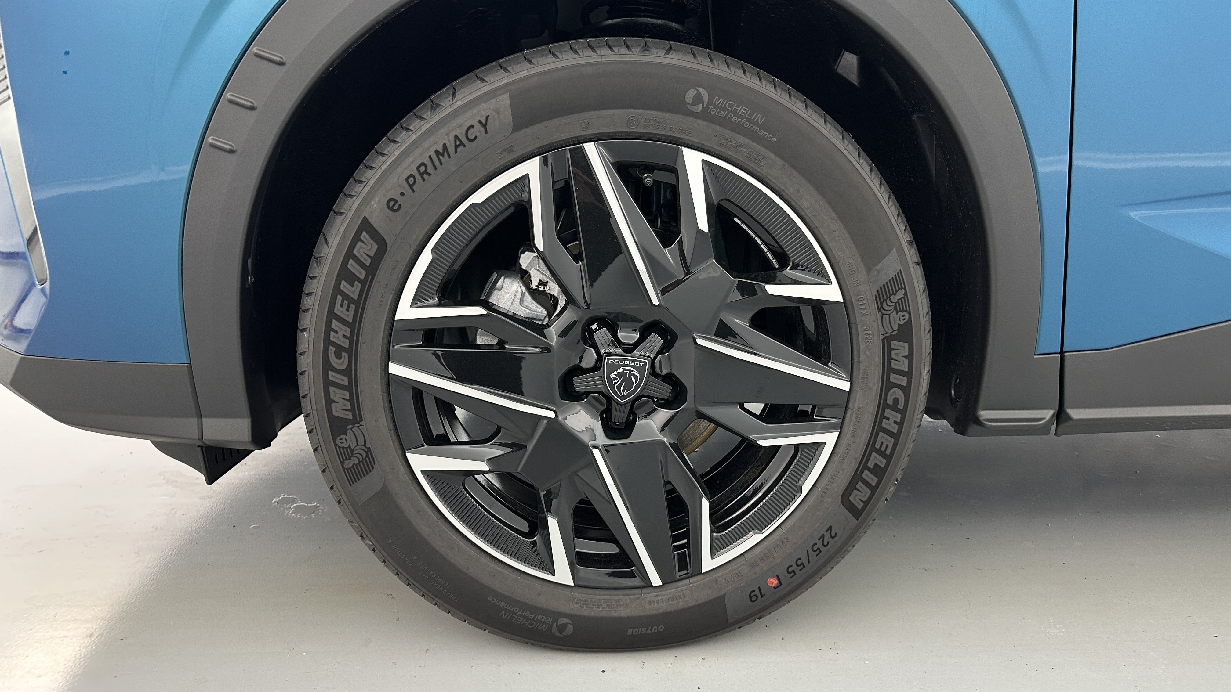 GLI00012569_p53 - PEUGEOT - 3008 - 2025 - photo 12