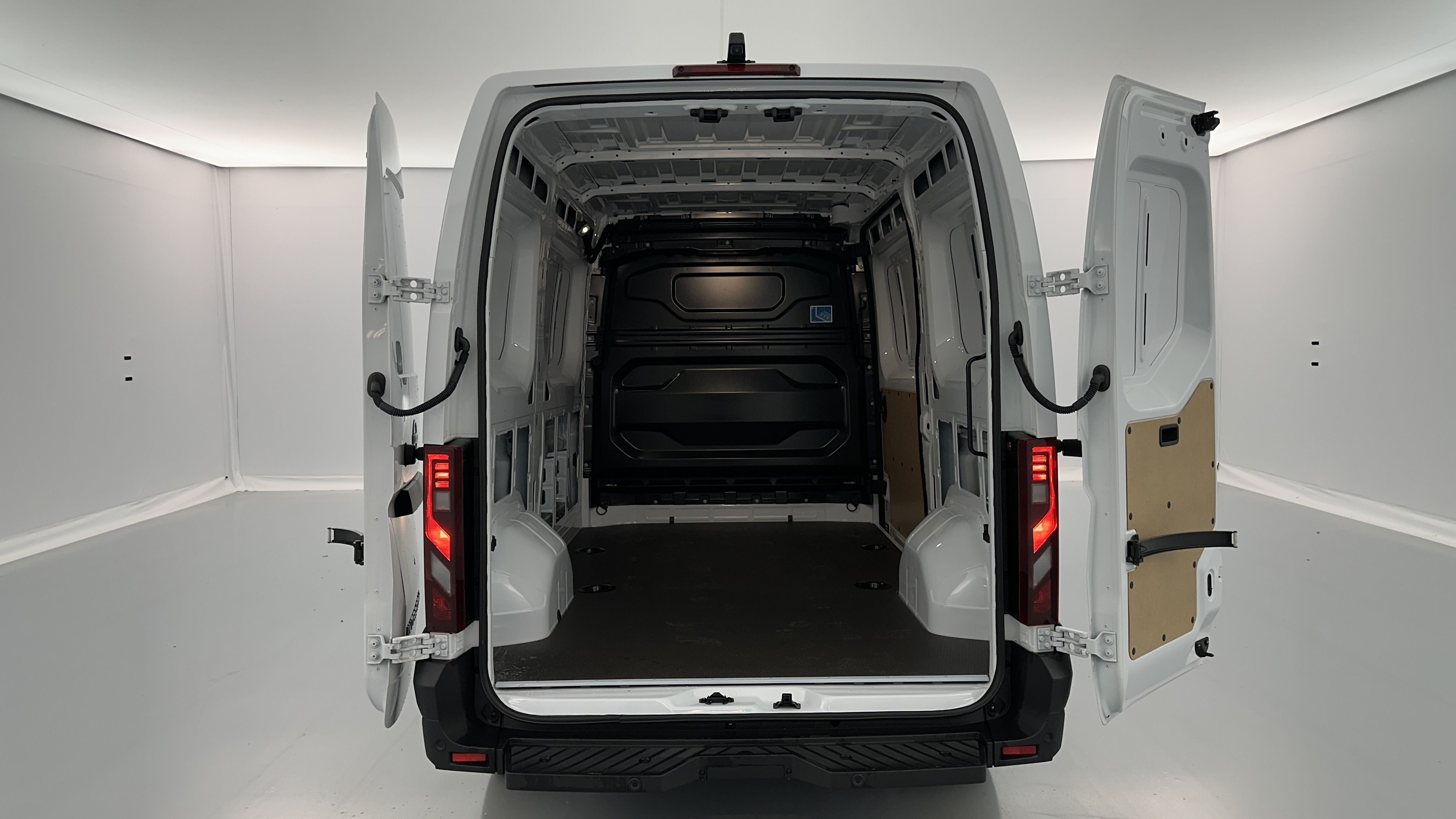 GLI00011033_p53 - NISSAN - INTERSTAR - 2025 - photo 9