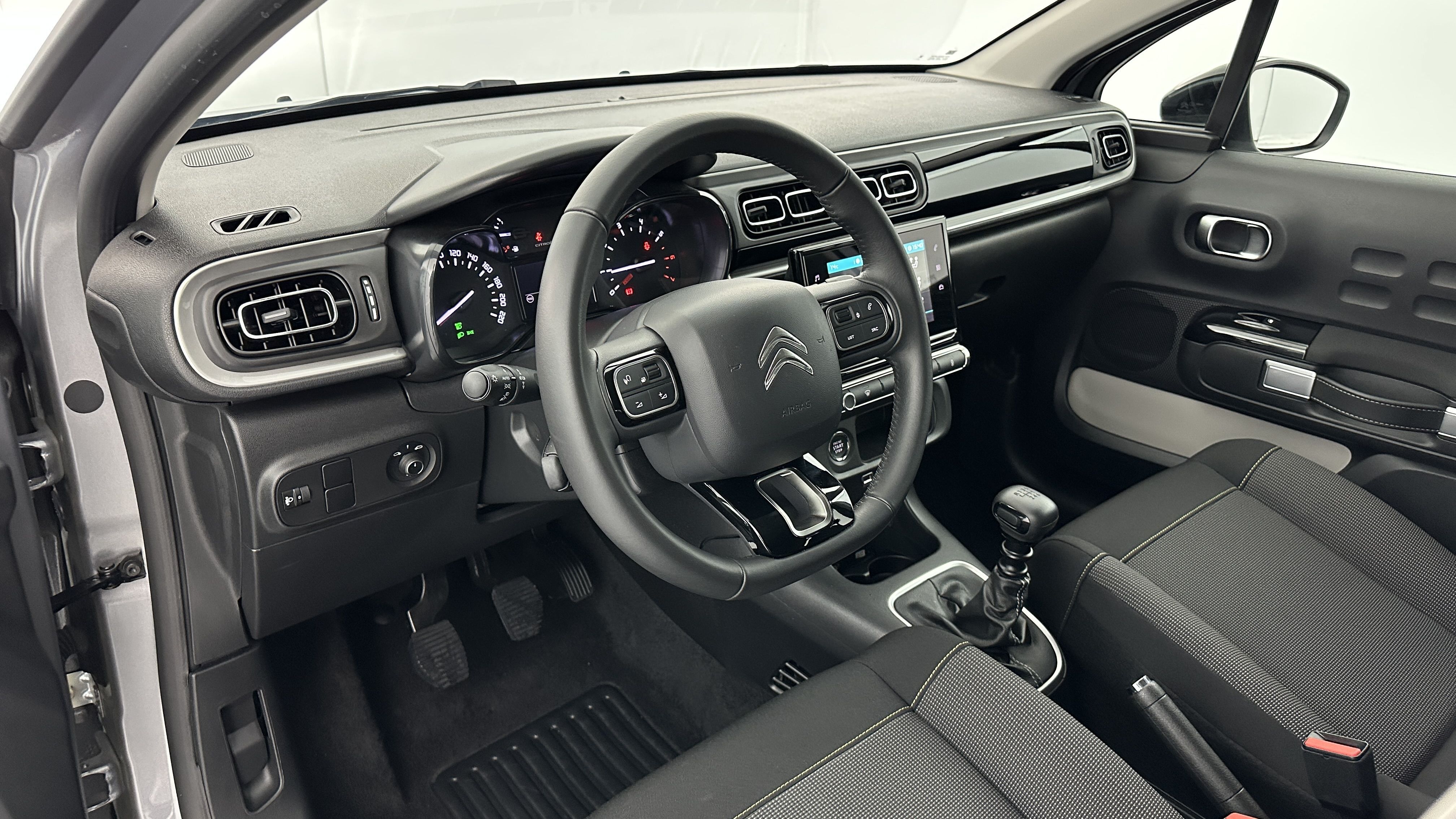 GLI00009851_p53 - CITROEN - C3 - 2024 - photo 6