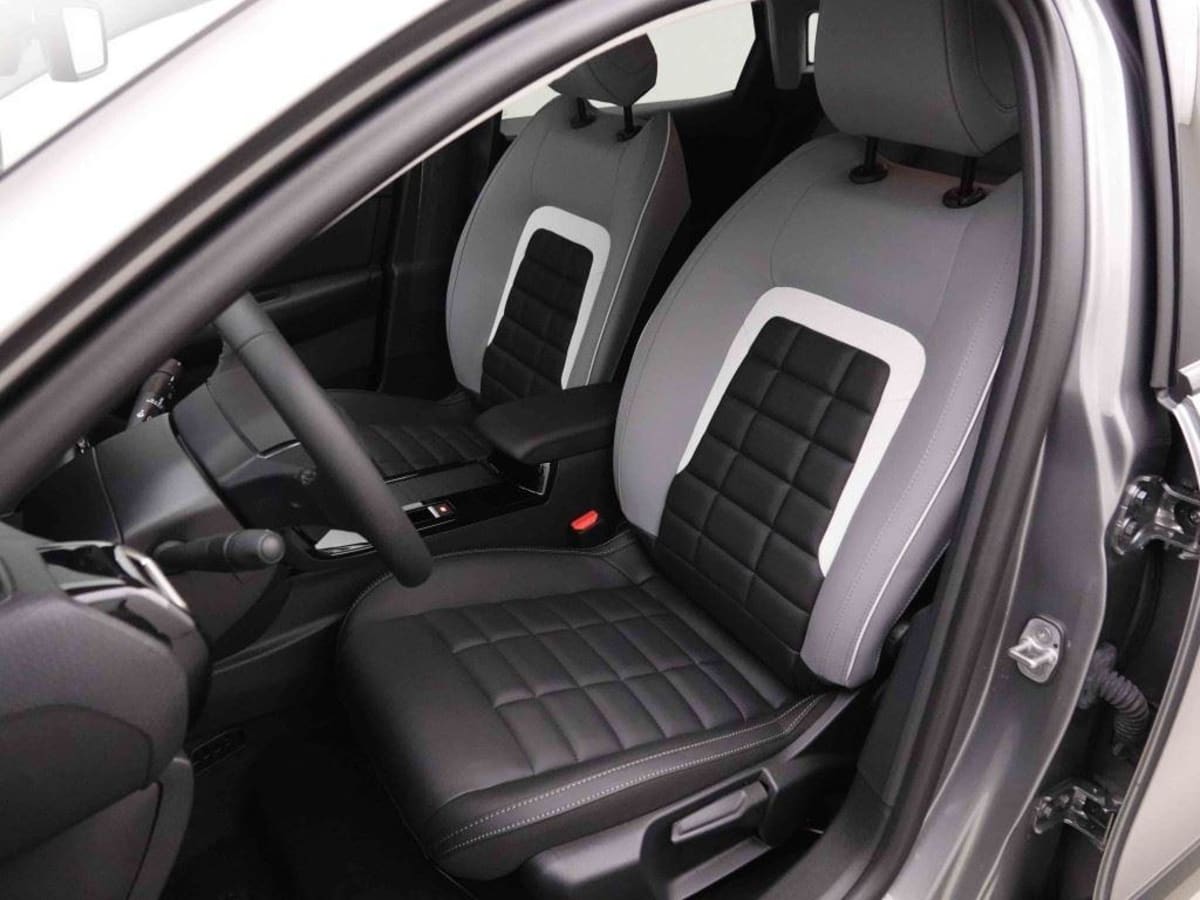 378097_p2 - CITROEN - C4 - 2026 - photo 7