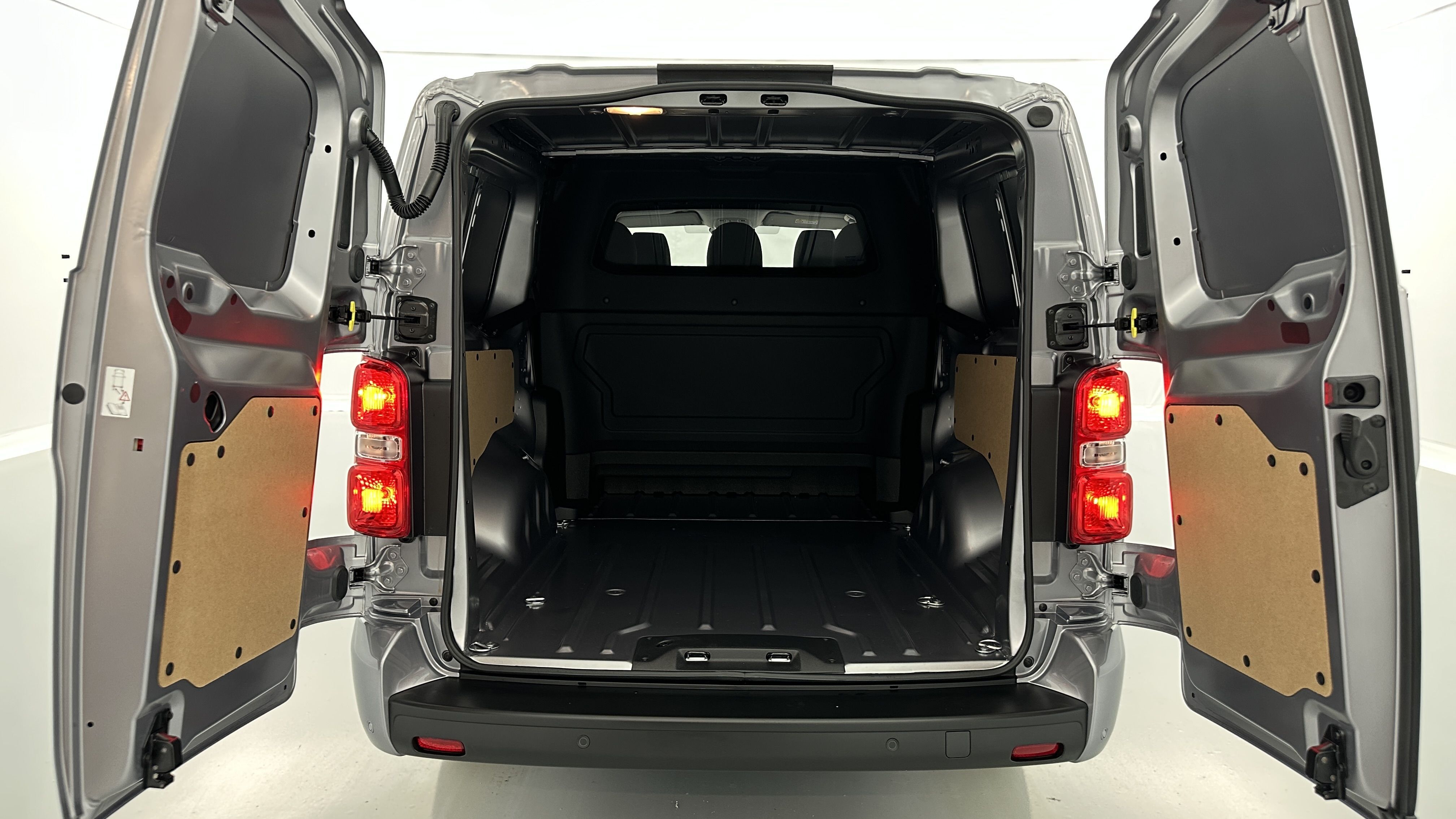 GLI00023185_p53 - PEUGEOT - EXPERT CA - 2025 - photo 9