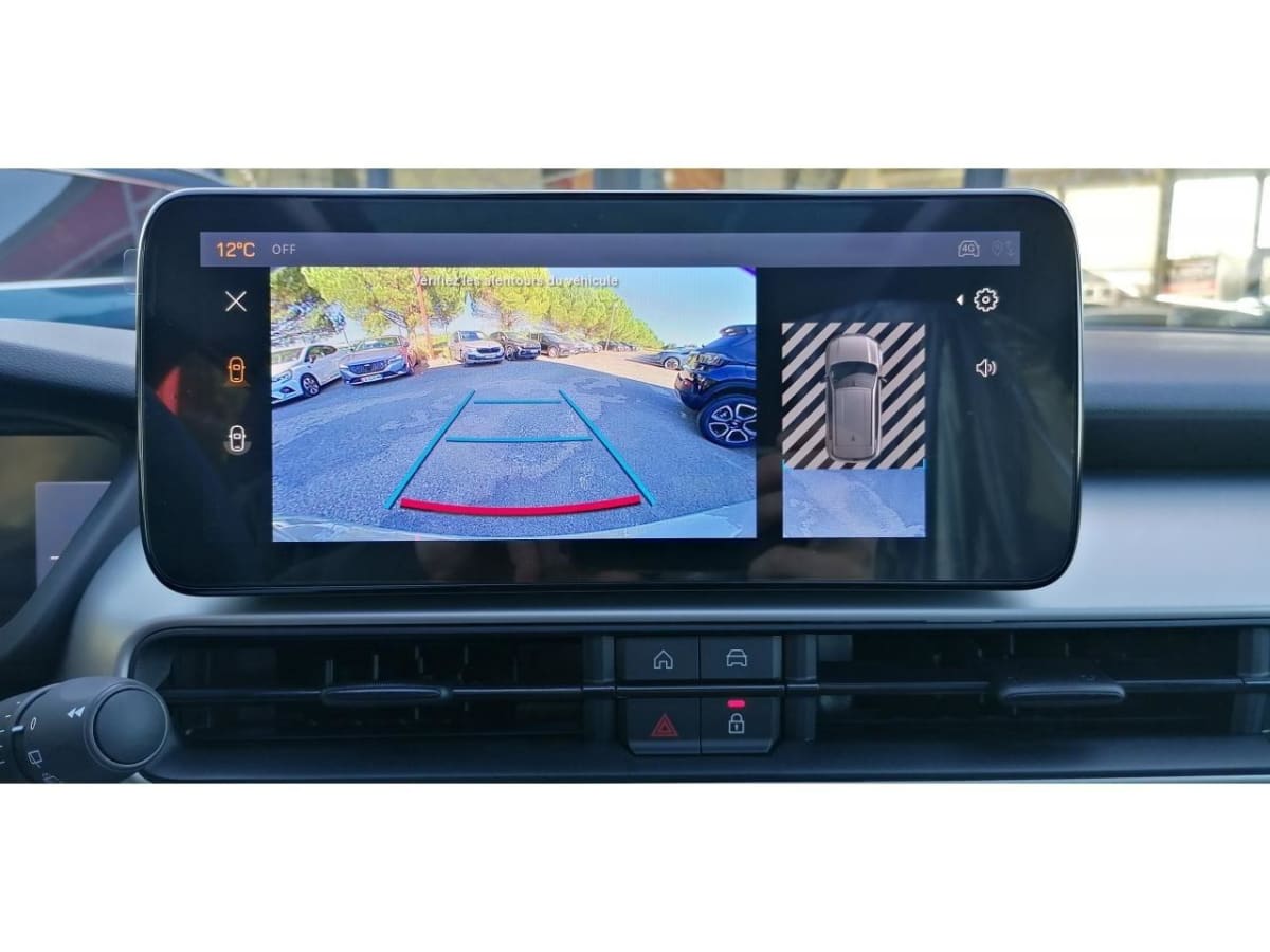 376356_p2 - JEEP - AVENGER - 2026 - photo 9