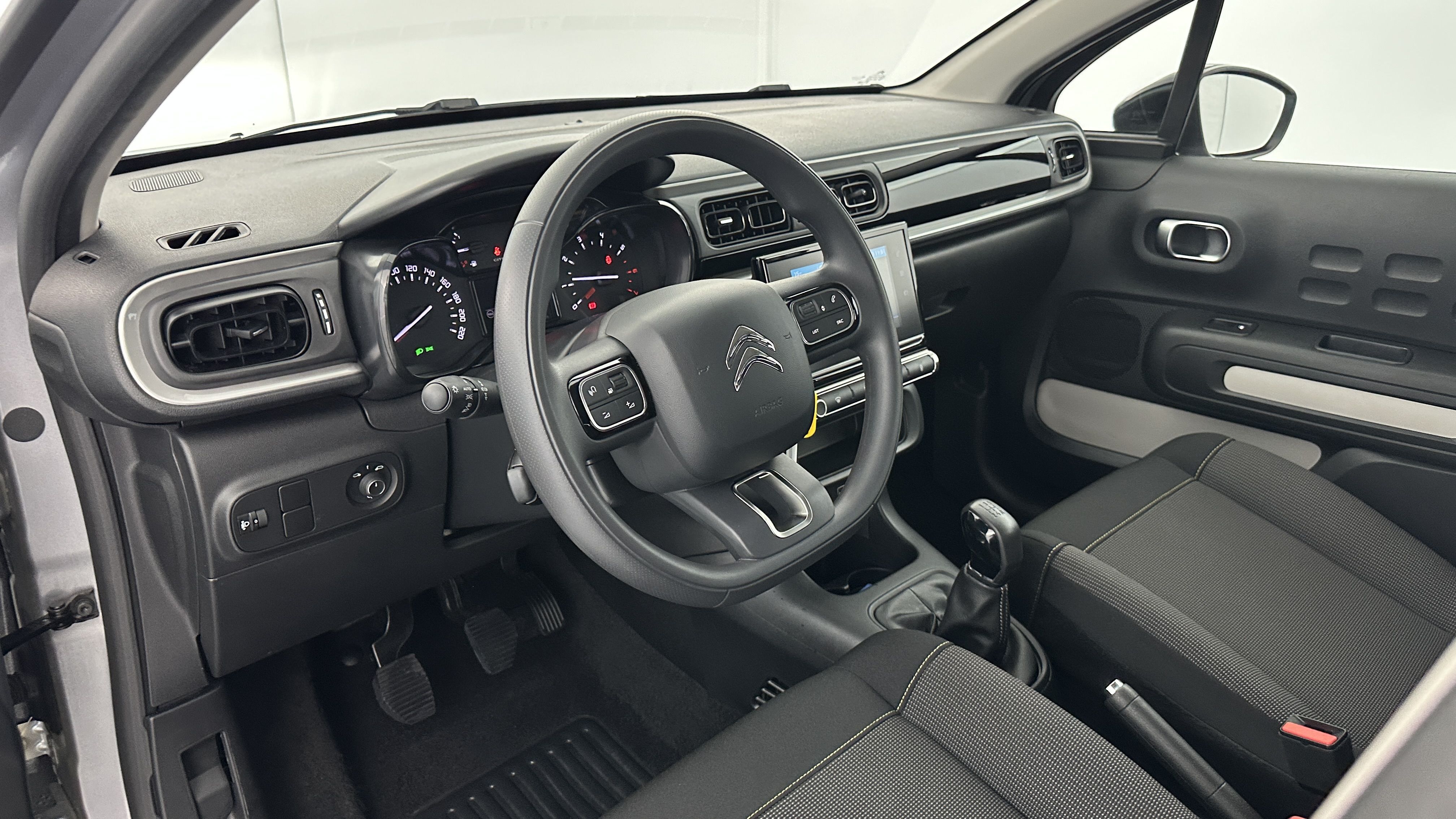 GLI00011684_p53 - CITROEN - C3 - 2024 - photo 6