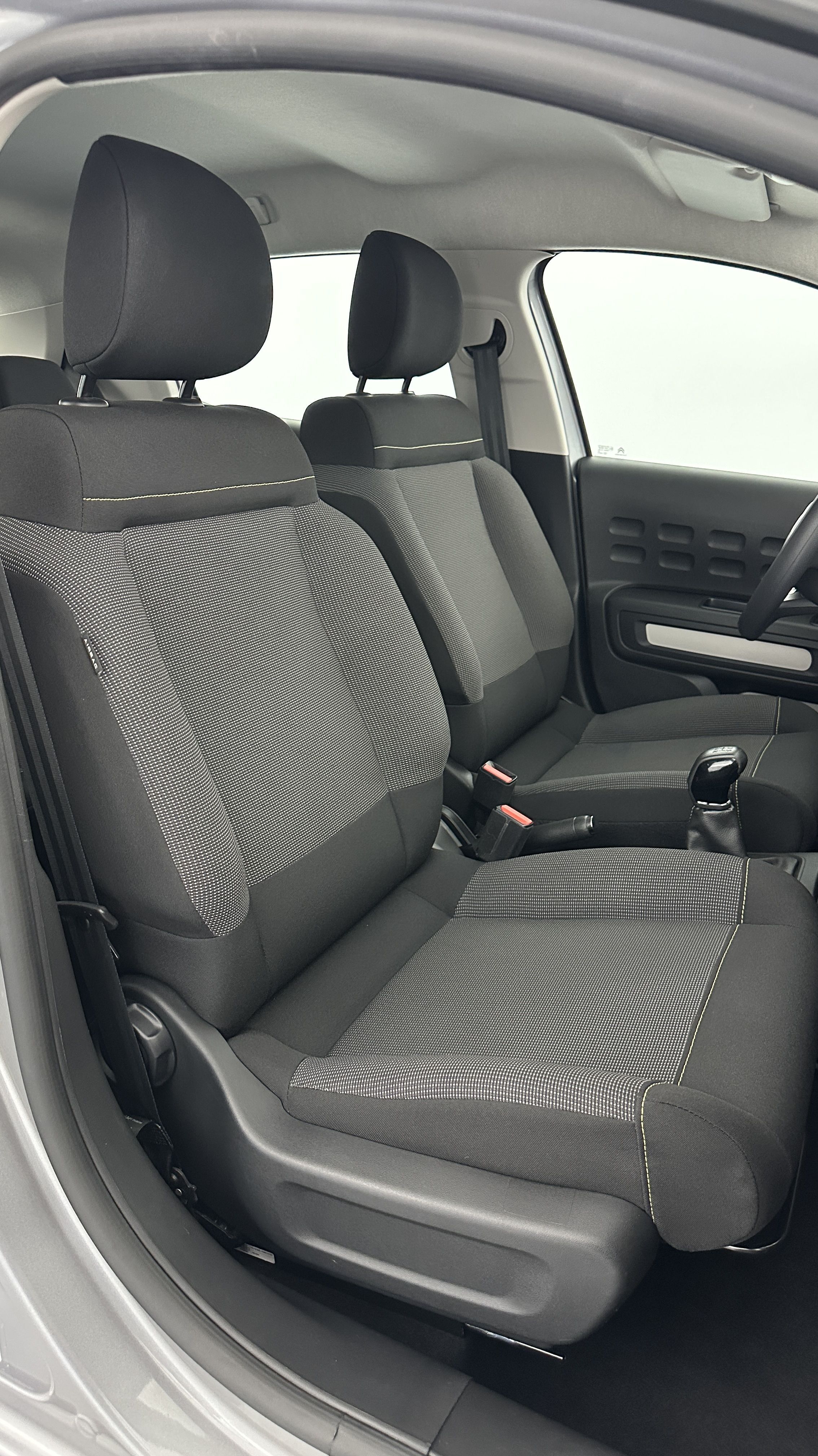 GLI00011684_p53 - CITROEN - C3 - 2024 - photo 17