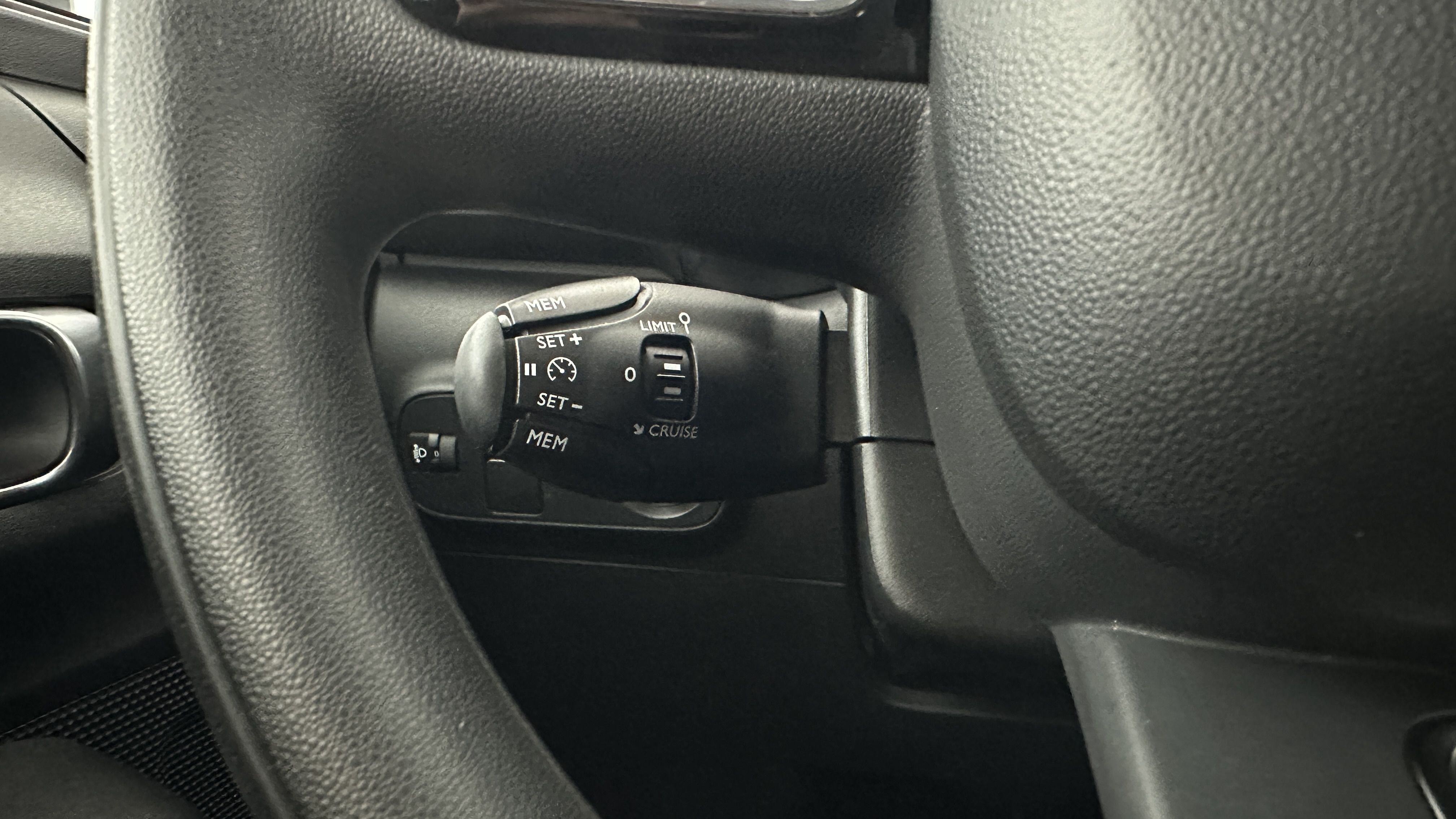 GLI00011684_p53 - CITROEN - C3 - 2024 - photo 20