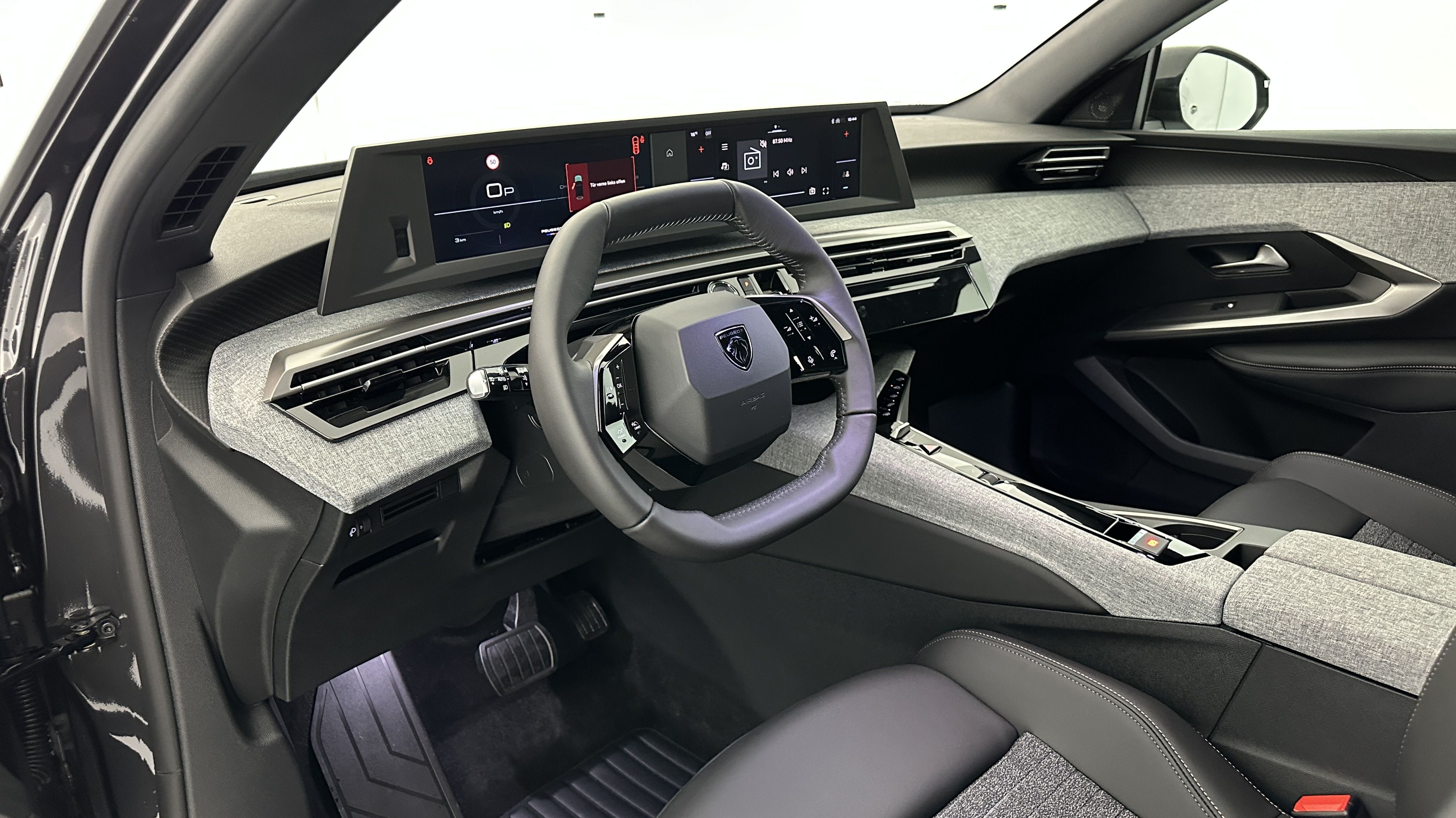 GLI00012571_p53 - PEUGEOT - 3008 - 2025 - photo 6