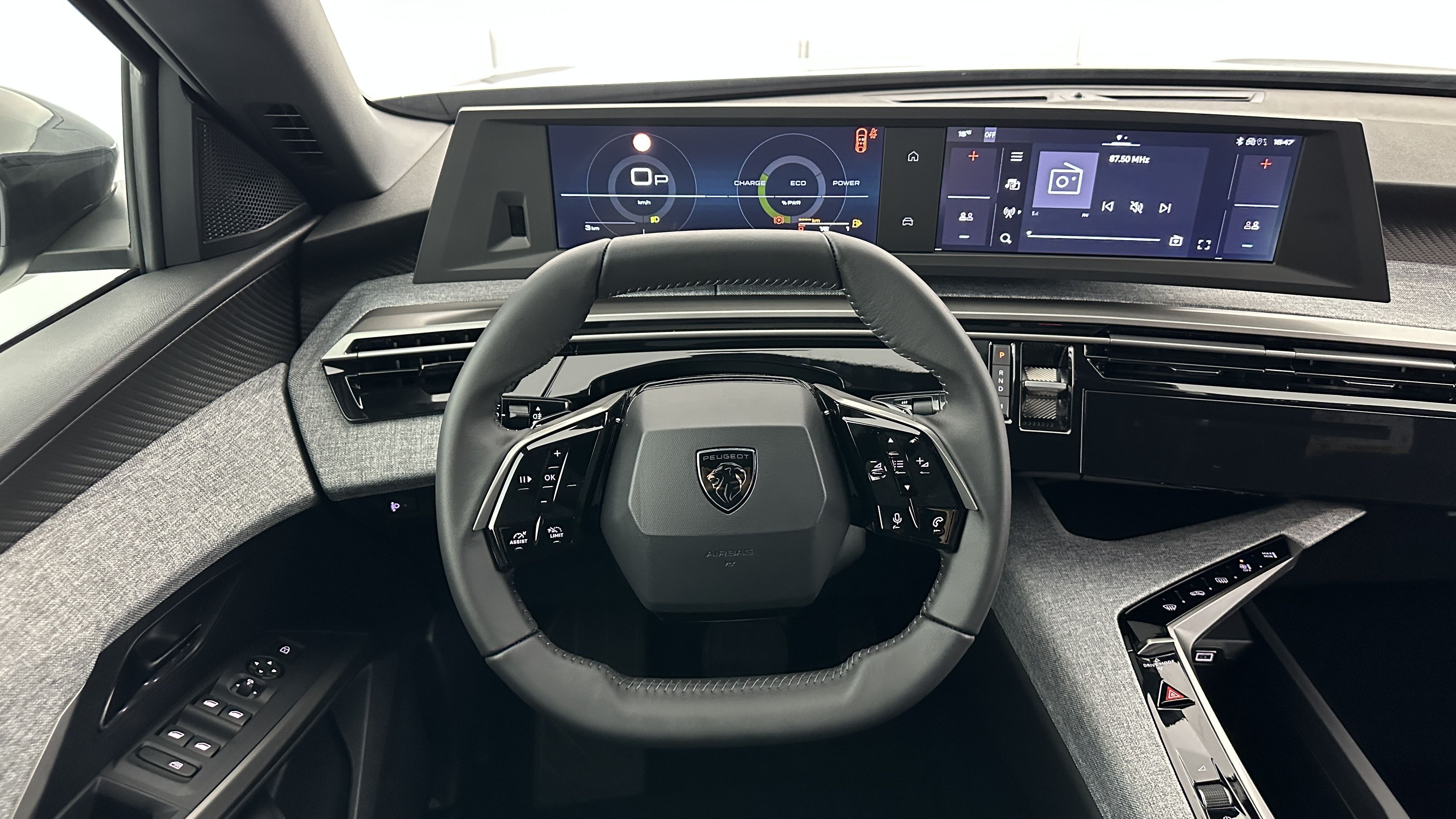 GLI00012567_p53 - PEUGEOT - 3008 - 2025 - photo 14