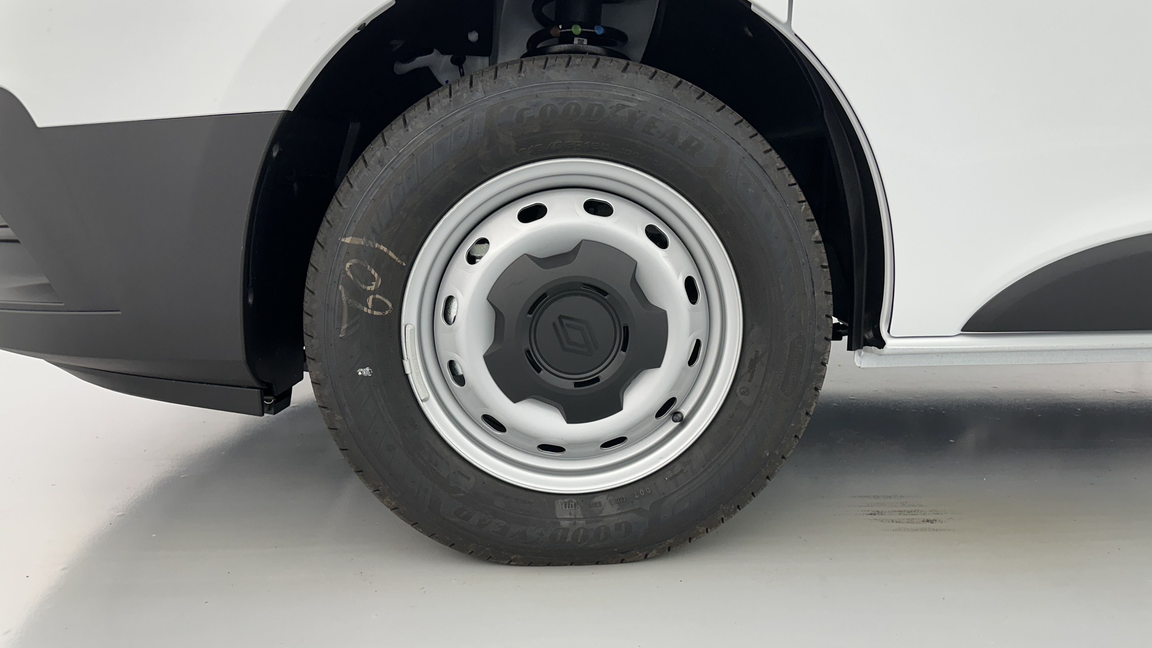 GLI00026311_p53 - RENAULT - TRAFIC - 2025 - photo 17