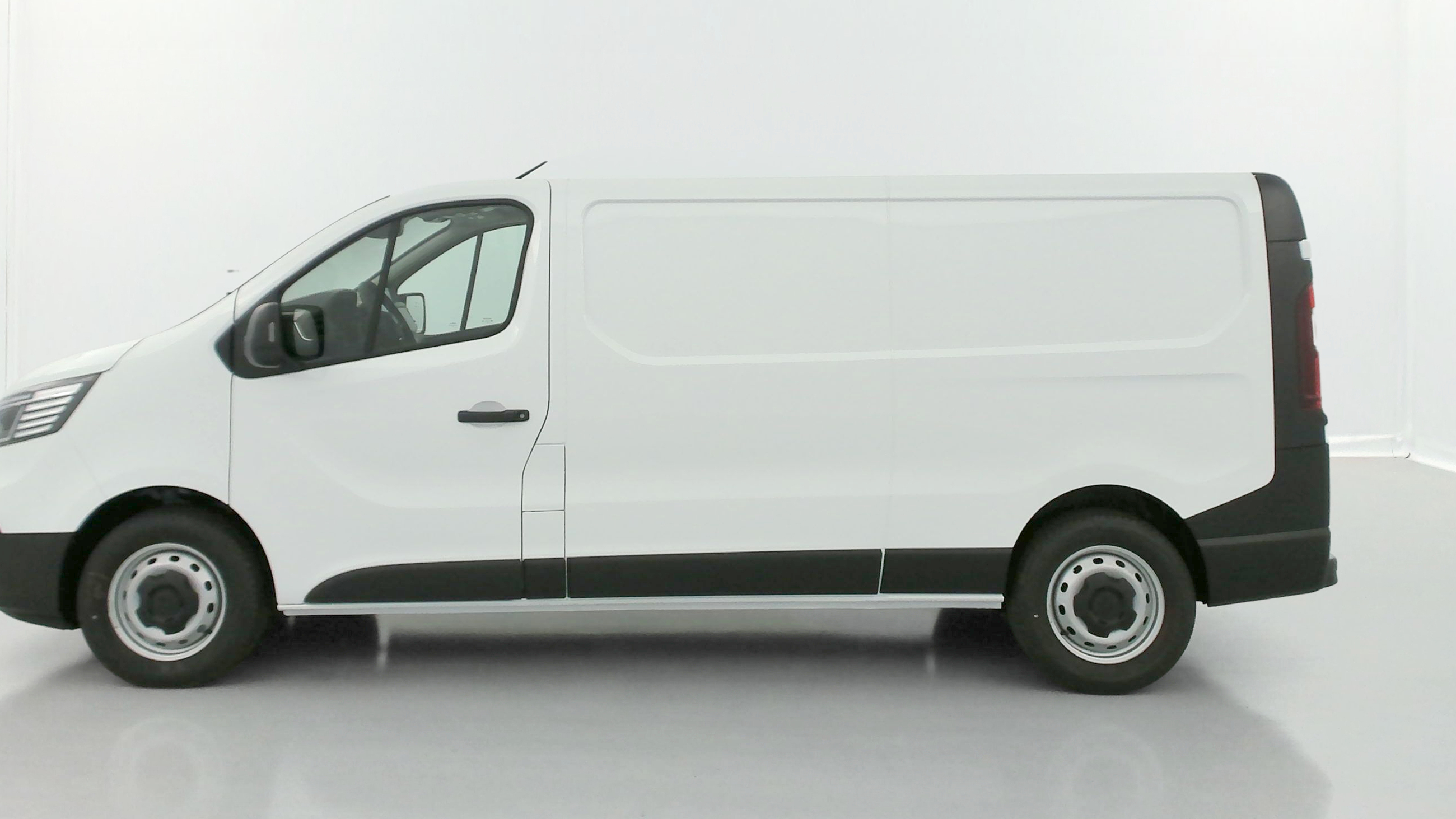 GLI00026309_p53 - RENAULT - TRAFIC - 2025 - photo 4