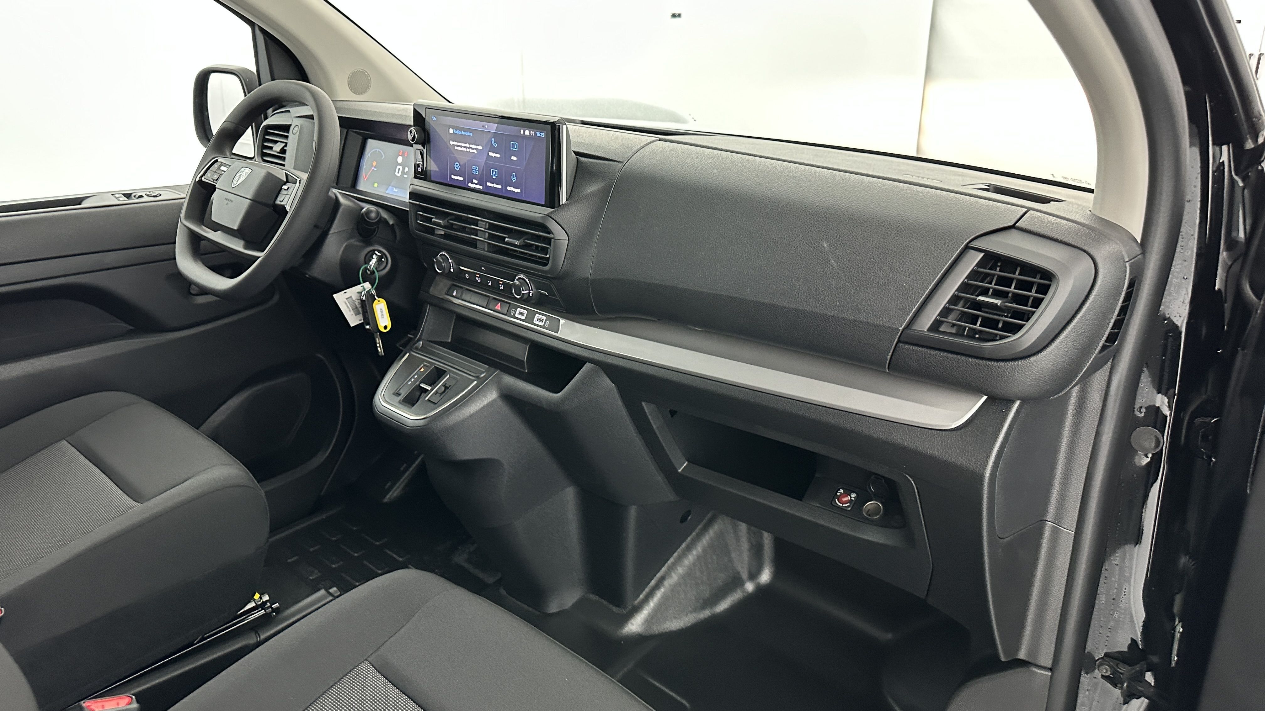 GLI00010633_p53 - PEUGEOT - EXPERT CA - 2025 - photo 7