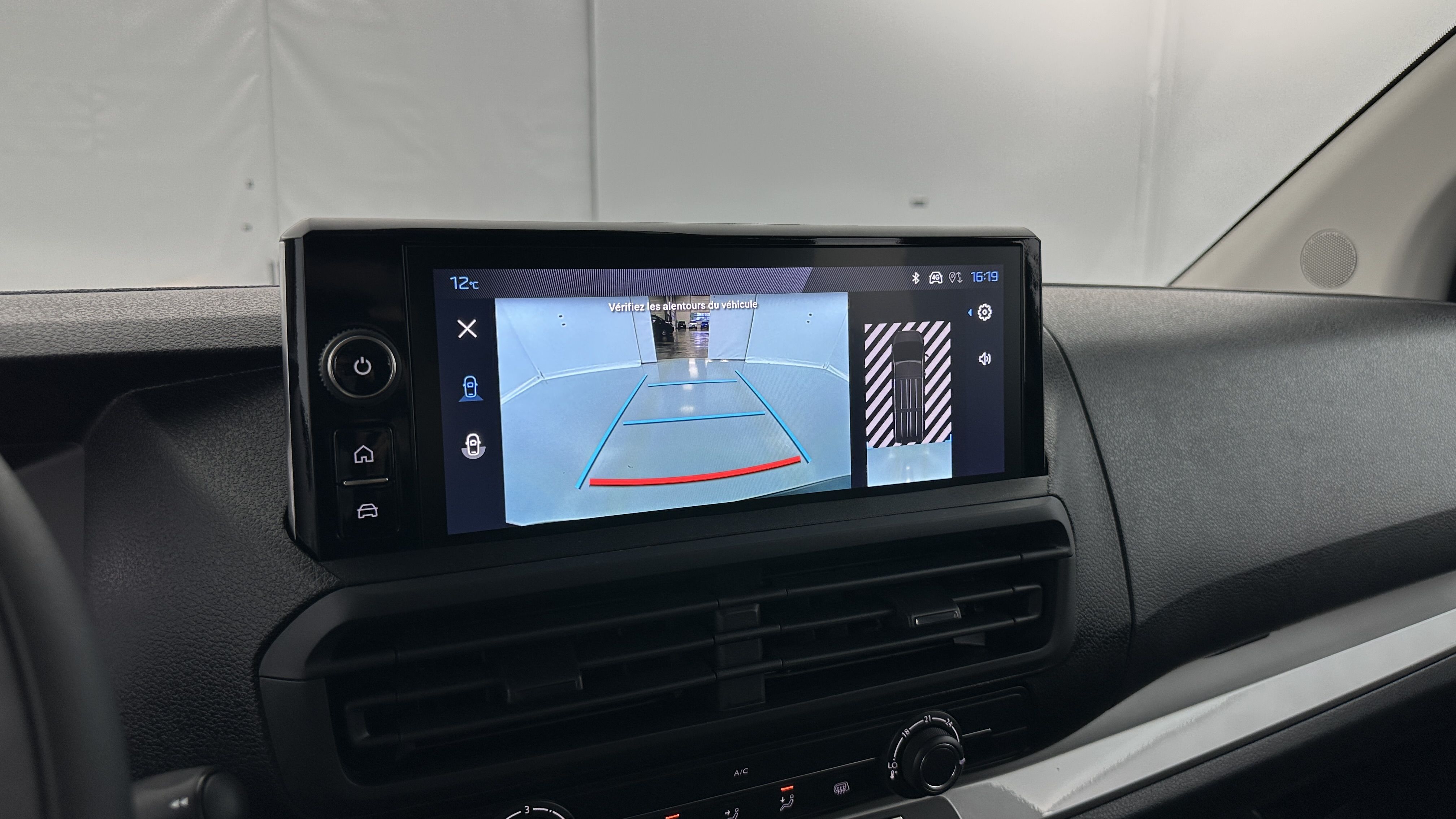 GLI00010633_p53 - PEUGEOT - EXPERT CA - 2025 - photo 15