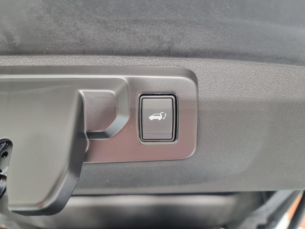 0679-0002747_p68 - RENAULT - RAFALE - 2025 - photo 13