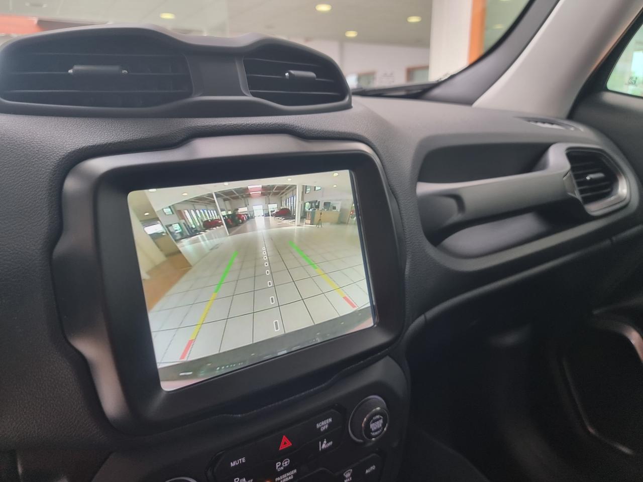 0679-0003019_p68 - JEEP - RENEGADE - 2024 - photo 24