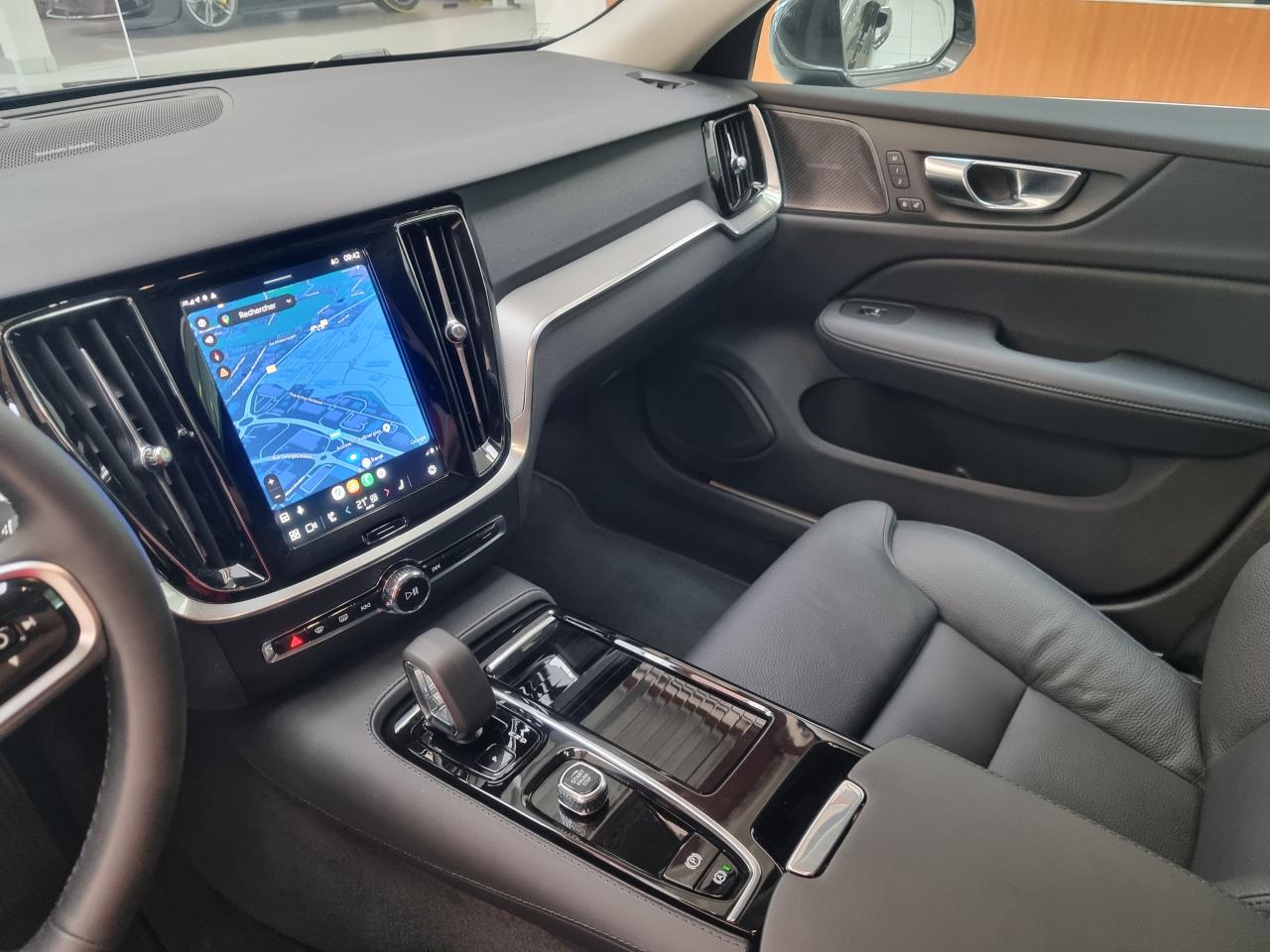 0679-0003030_p68 - VOLVO - V 60 - 2024 - photo 4