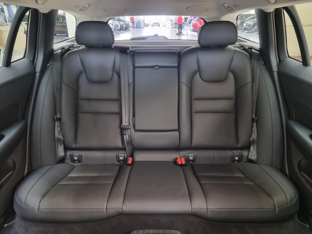 0679-0003030_p68 - VOLVO - V 60 - 2024 - photo 11