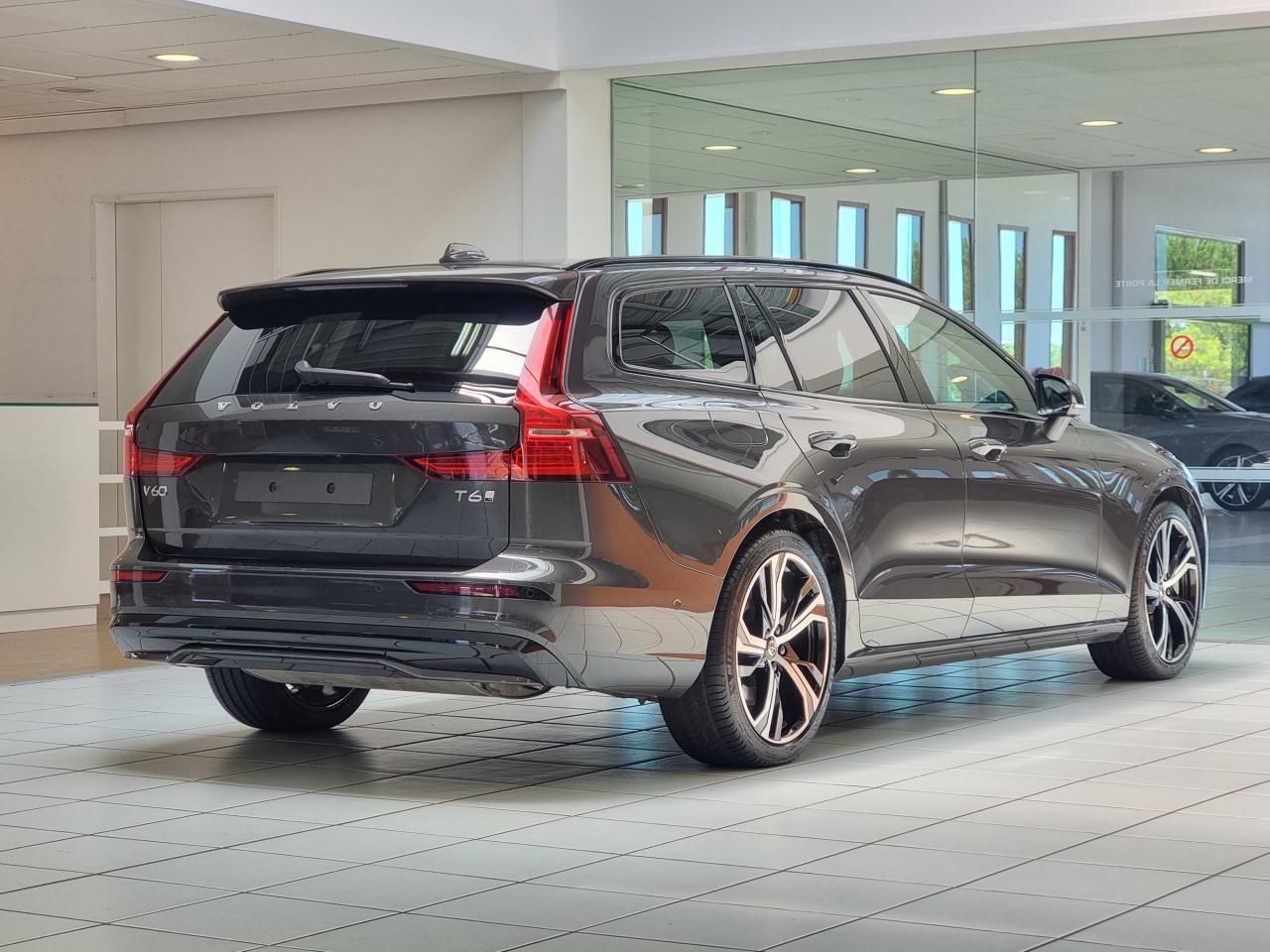 0679-0003031_p68 - VOLVO - V 60 - 2024 - photo 2