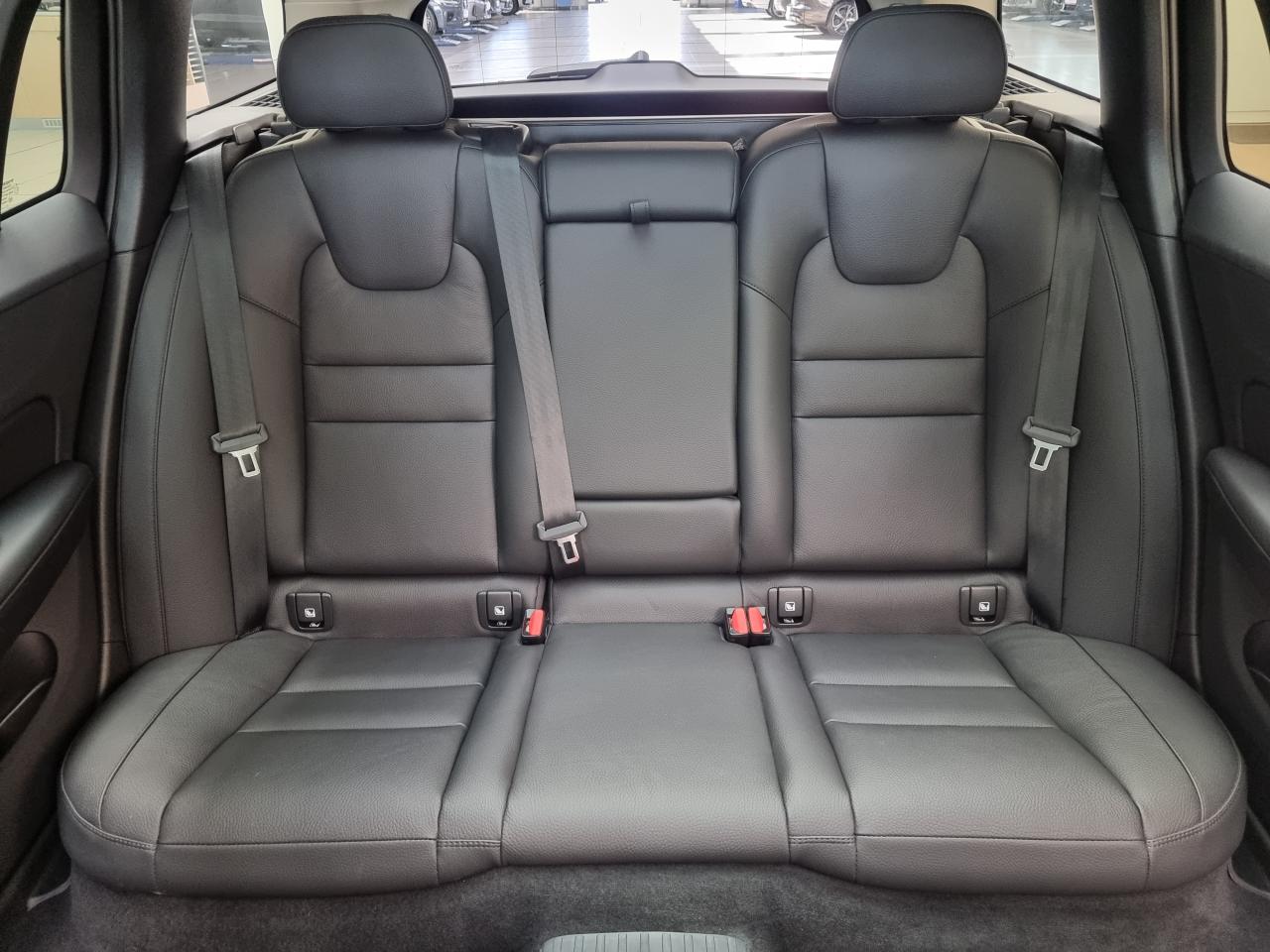 0679-0003031_p68 - VOLVO - V 60 - 2024 - photo 13