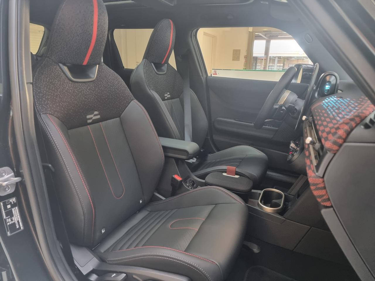 0679-0003054_p68 - MINI - COOPER - 2026 - photo 12