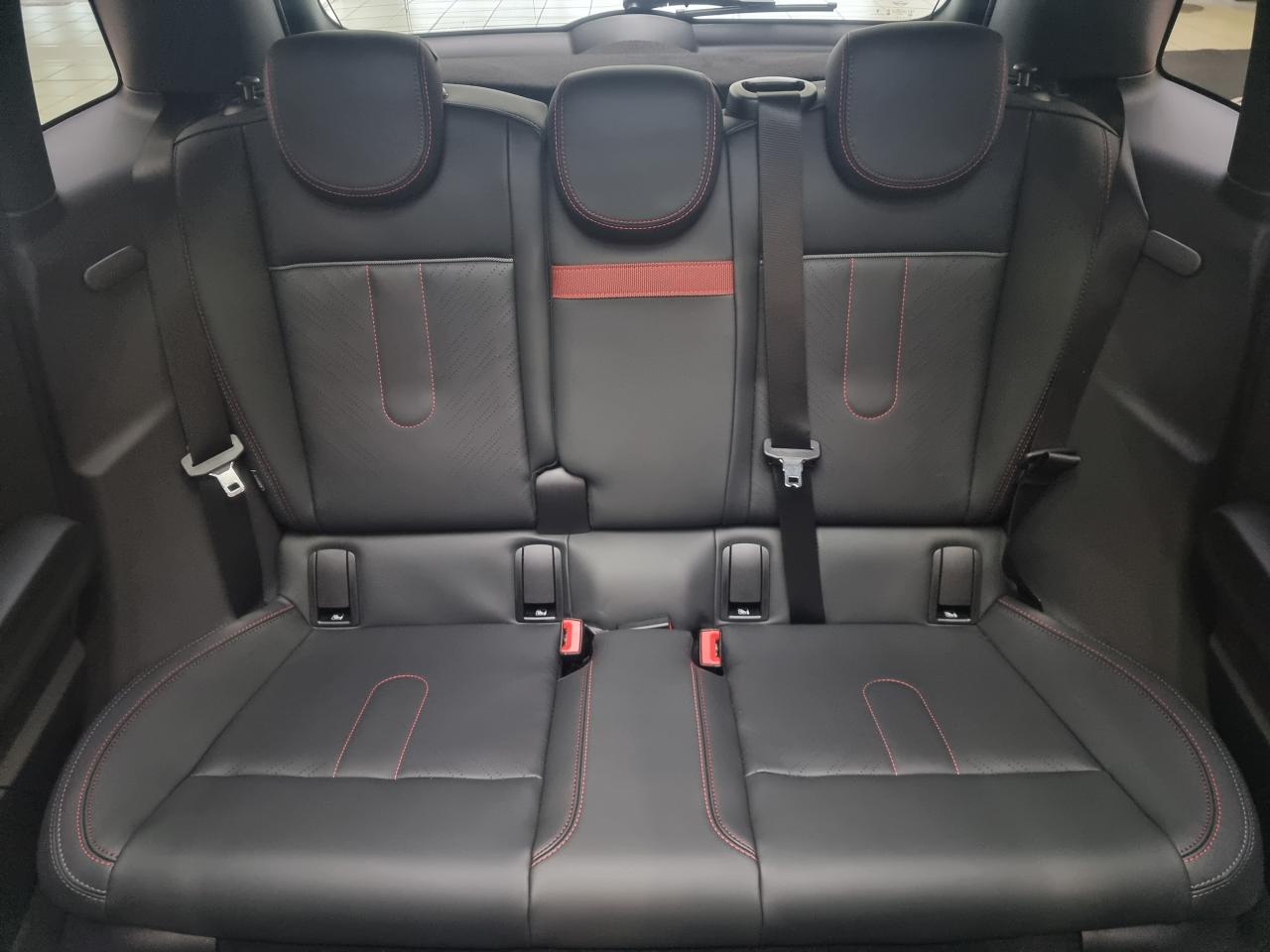 0679-0003054_p68 - MINI - COOPER - 2026 - photo 13