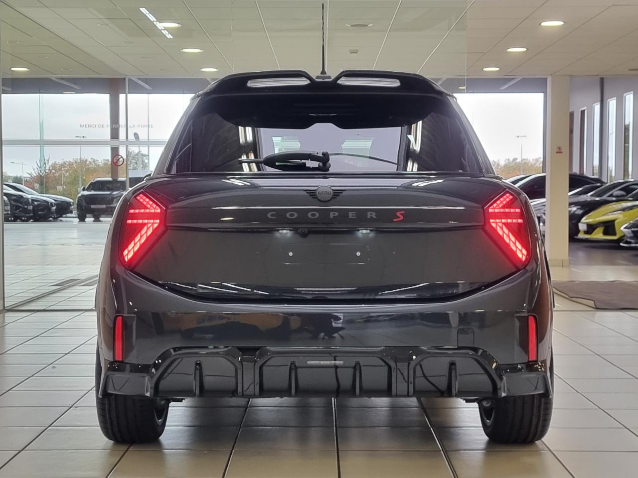 0679-0003054_p68 - MINI - COOPER - 2026 - photo 4